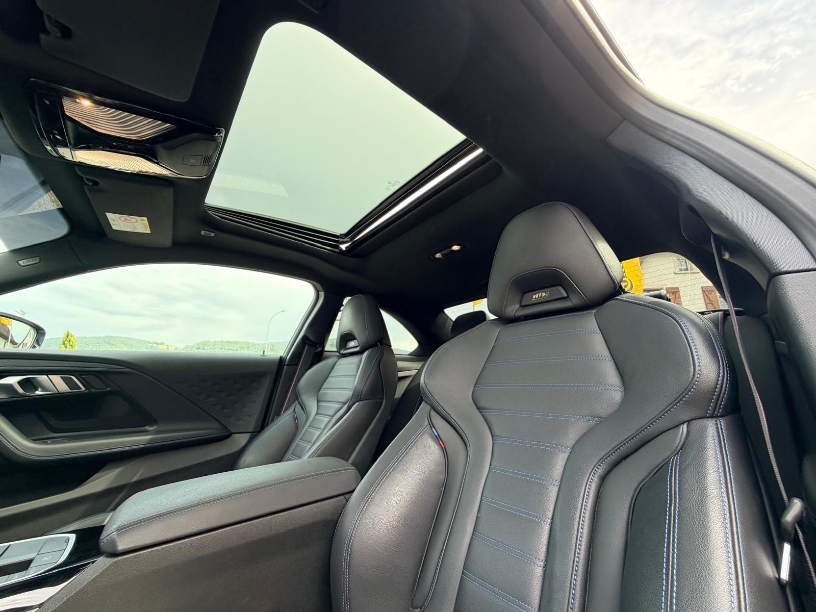 BMW M240i xDrive Steptronic-image-10