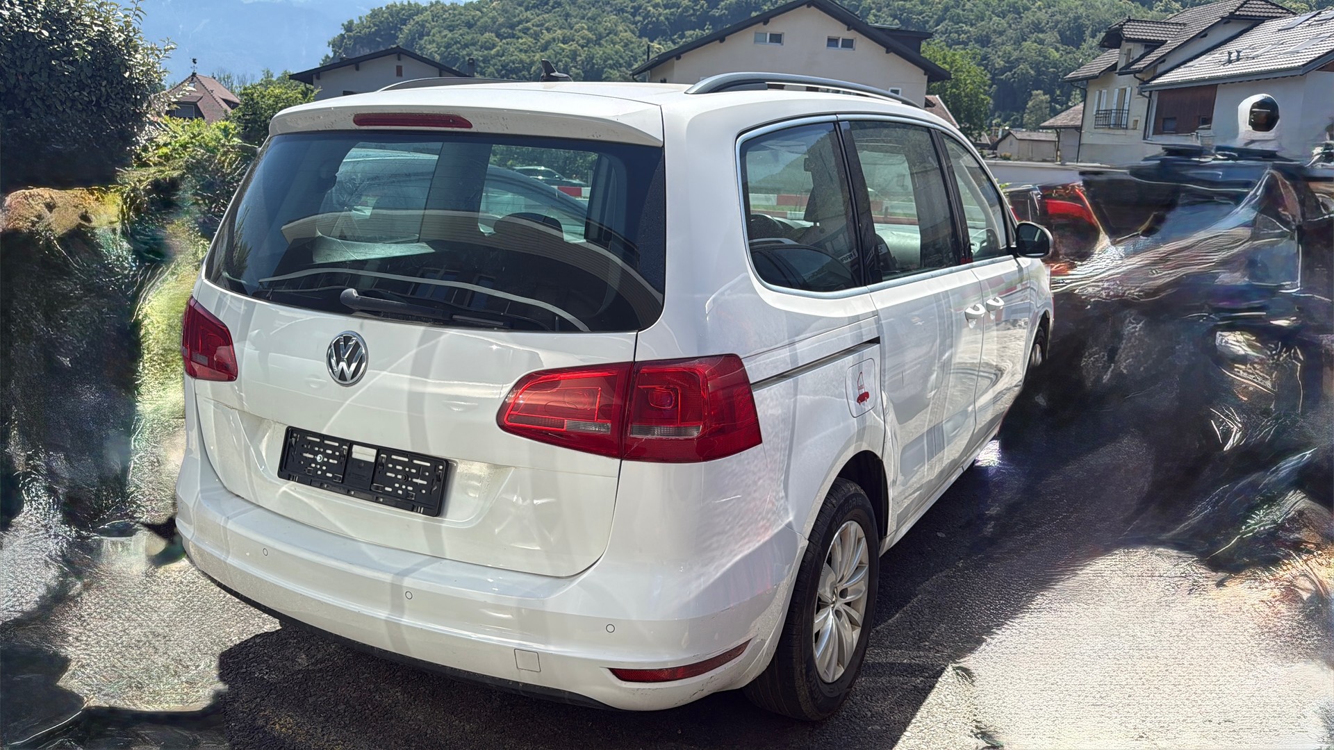 VW Sharan 2.0 TDI BMT Comfortline DSG-image-1