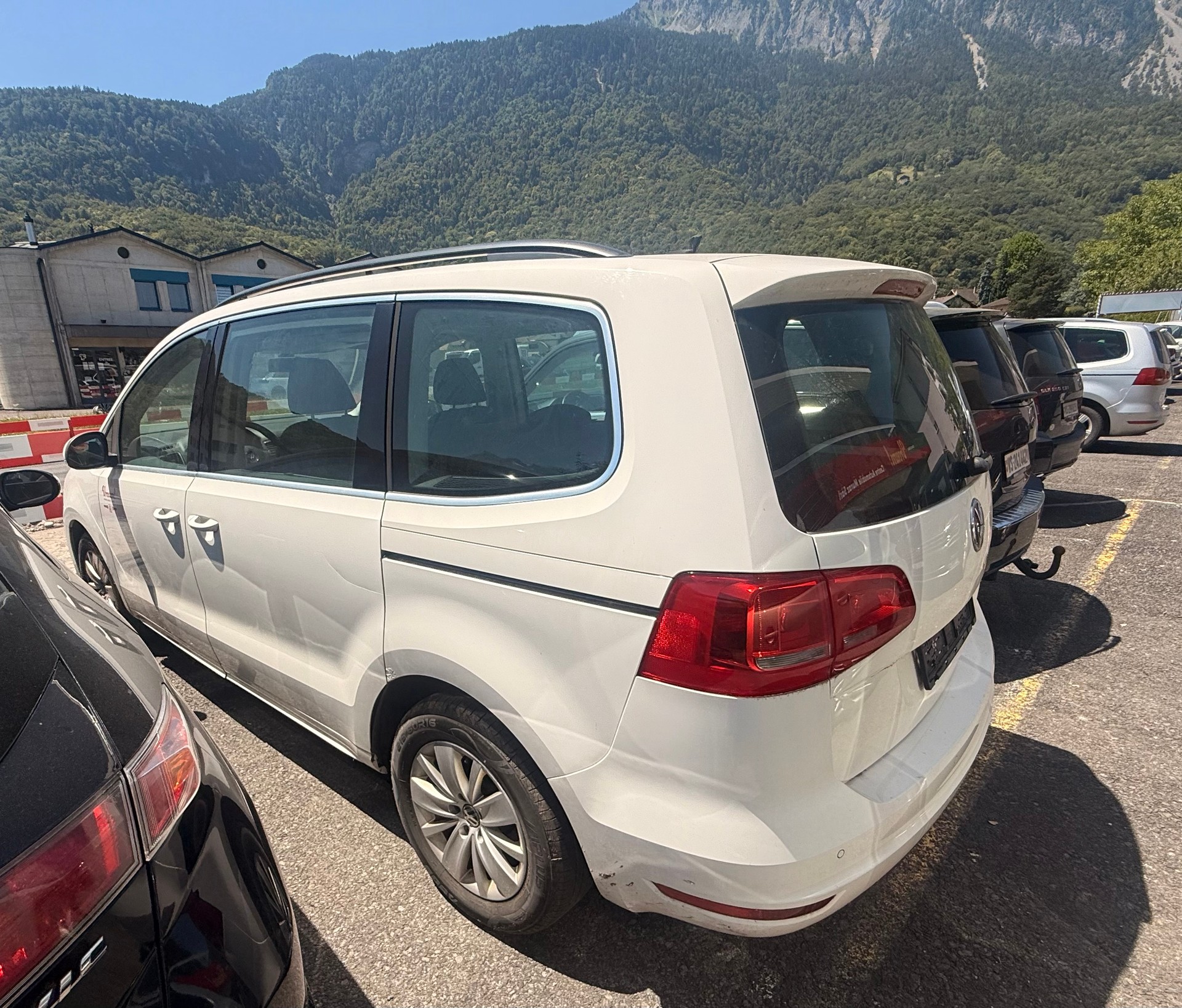VW Sharan 2.0 TDI BMT Comfortline DSG-image-5