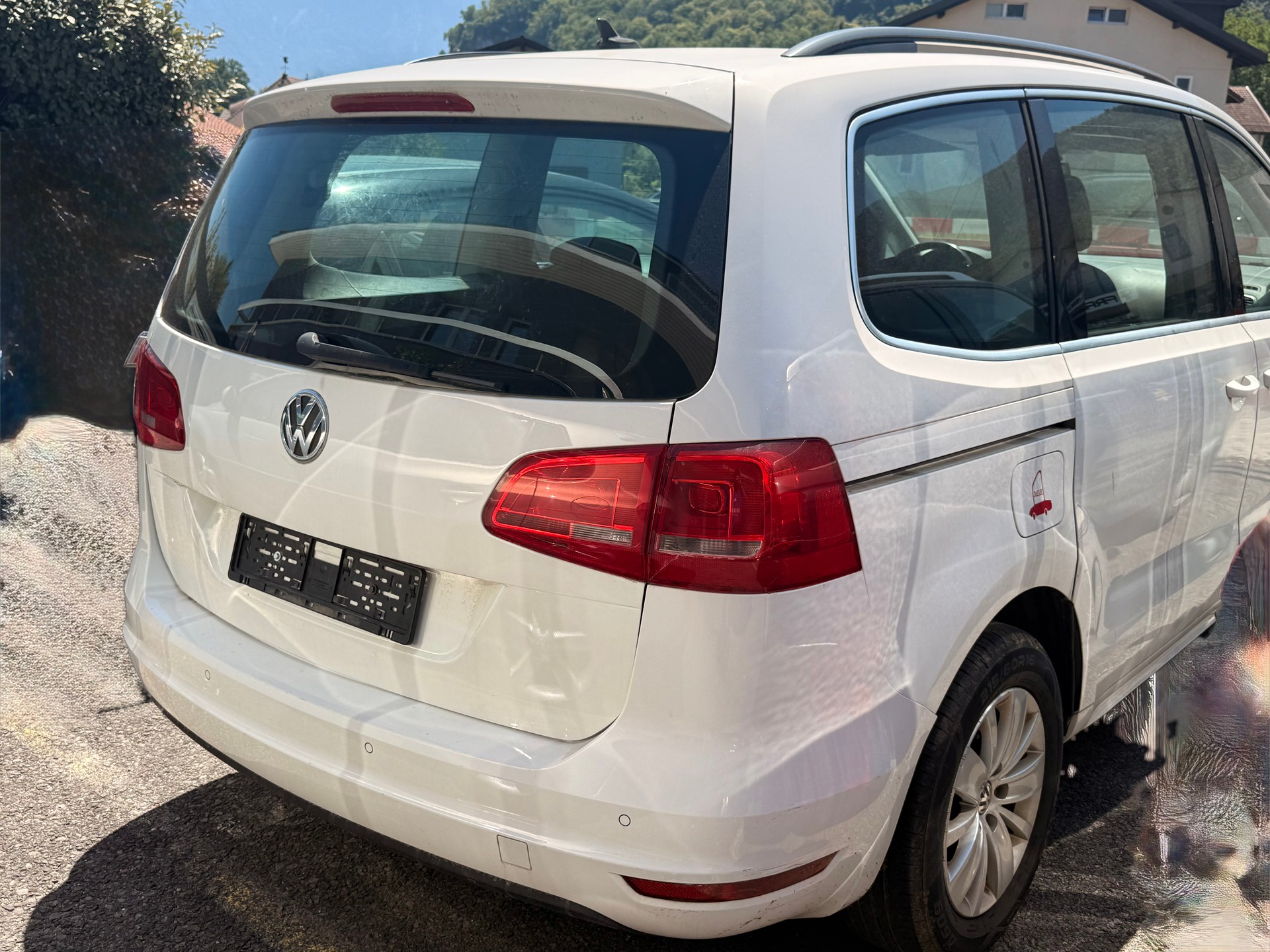 VW Sharan 2.0 TDI BMT Comfortline DSG-image-3