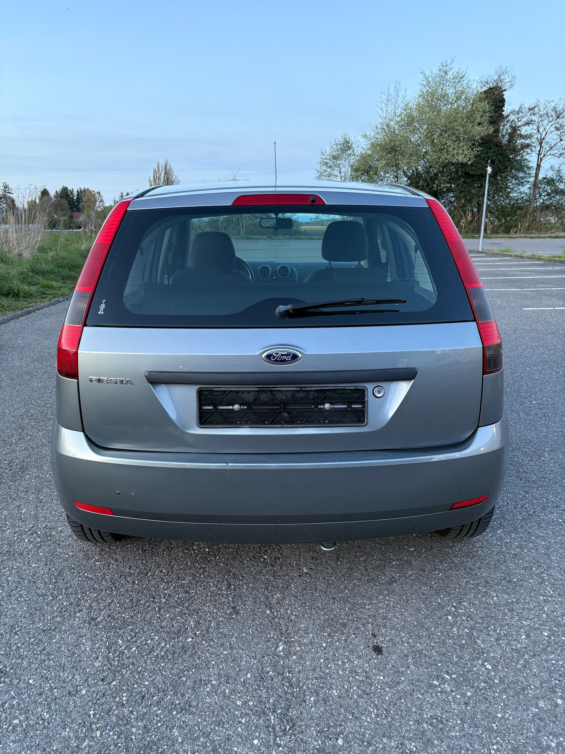 FORD Fiesta 1.4 16V Trend-image-5