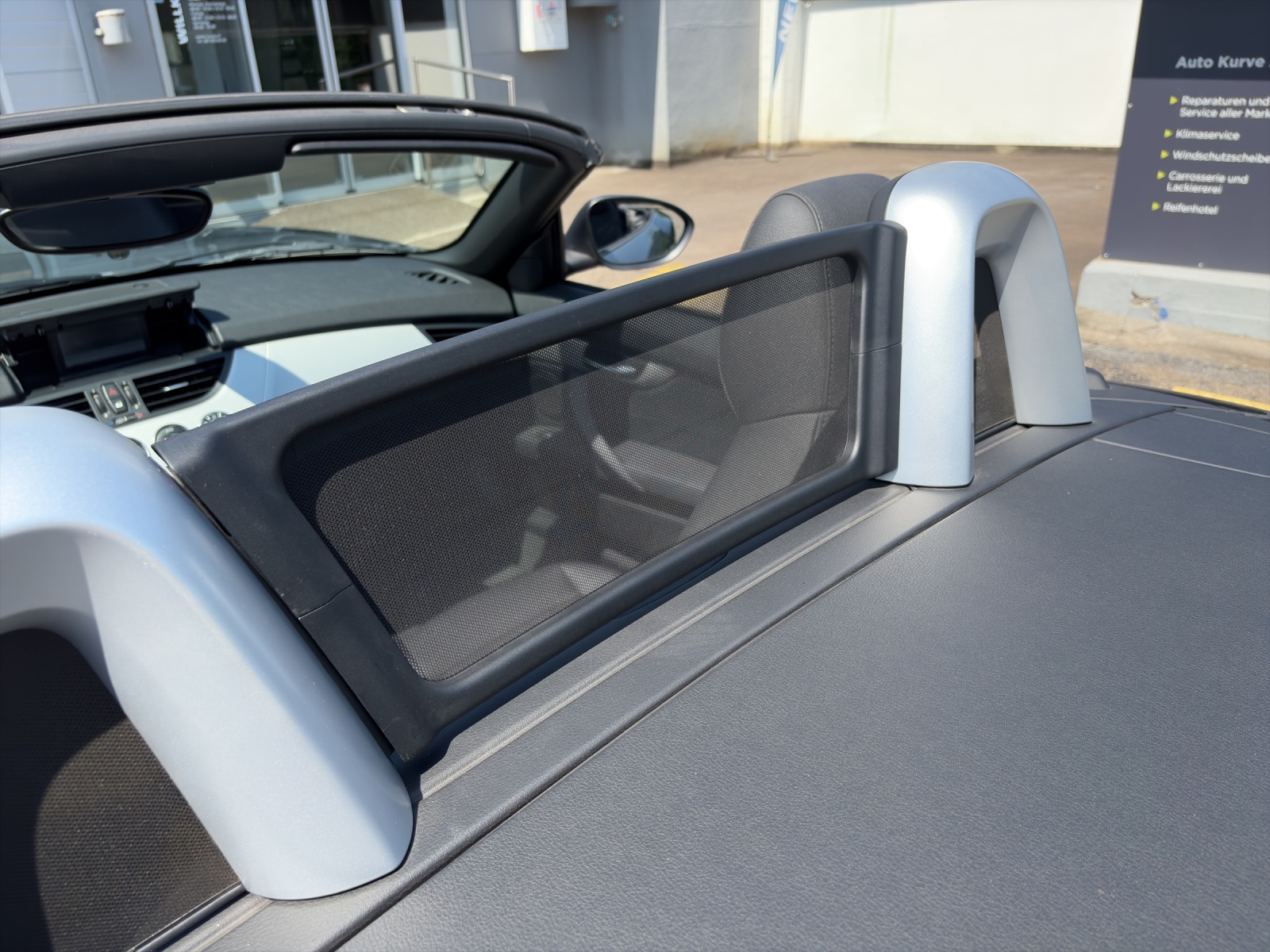 BMW Z4 Roadster 3.0i sDrive-image-8