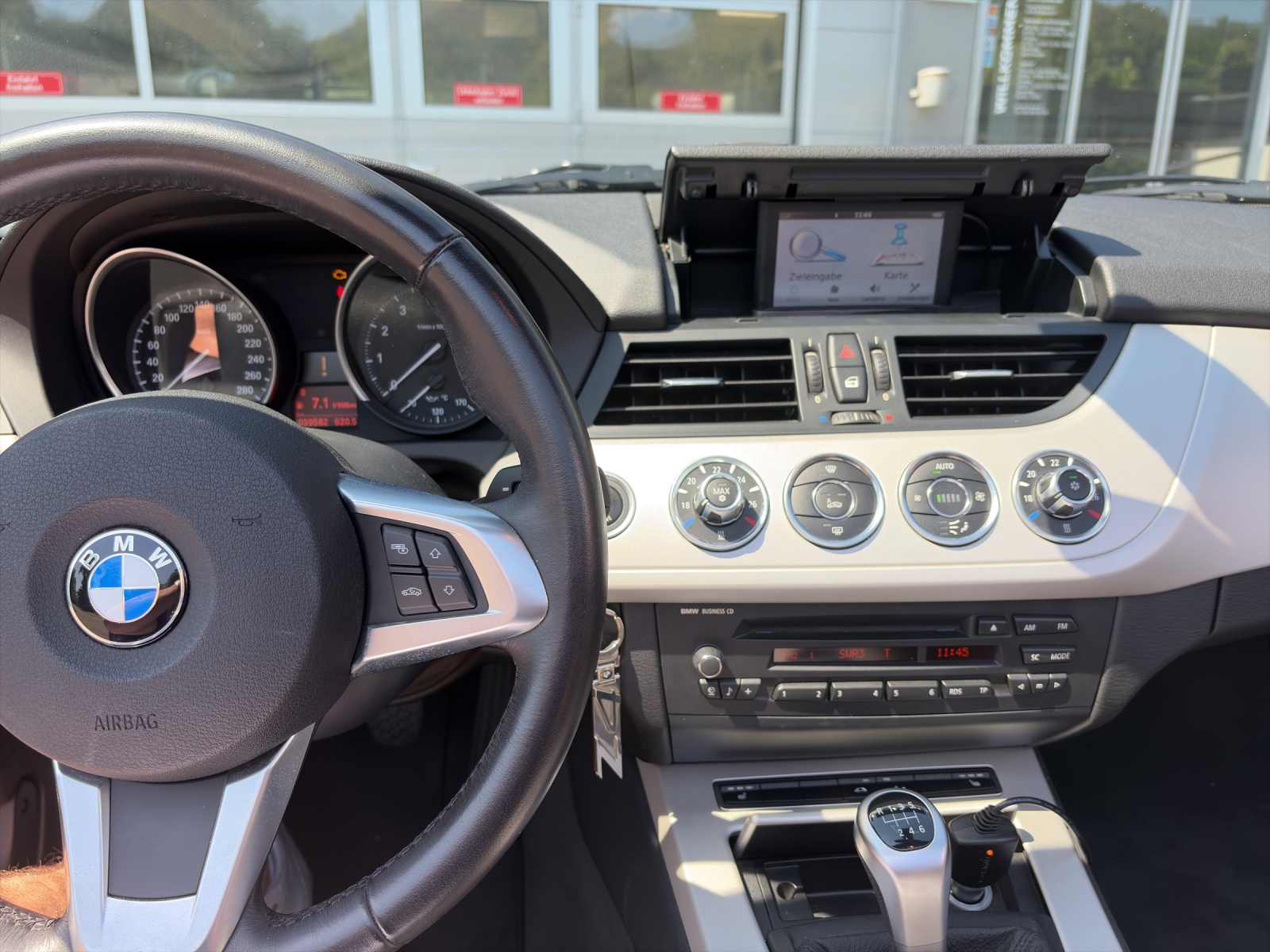 BMW Z4 Roadster 3.0i sDrive-image-4