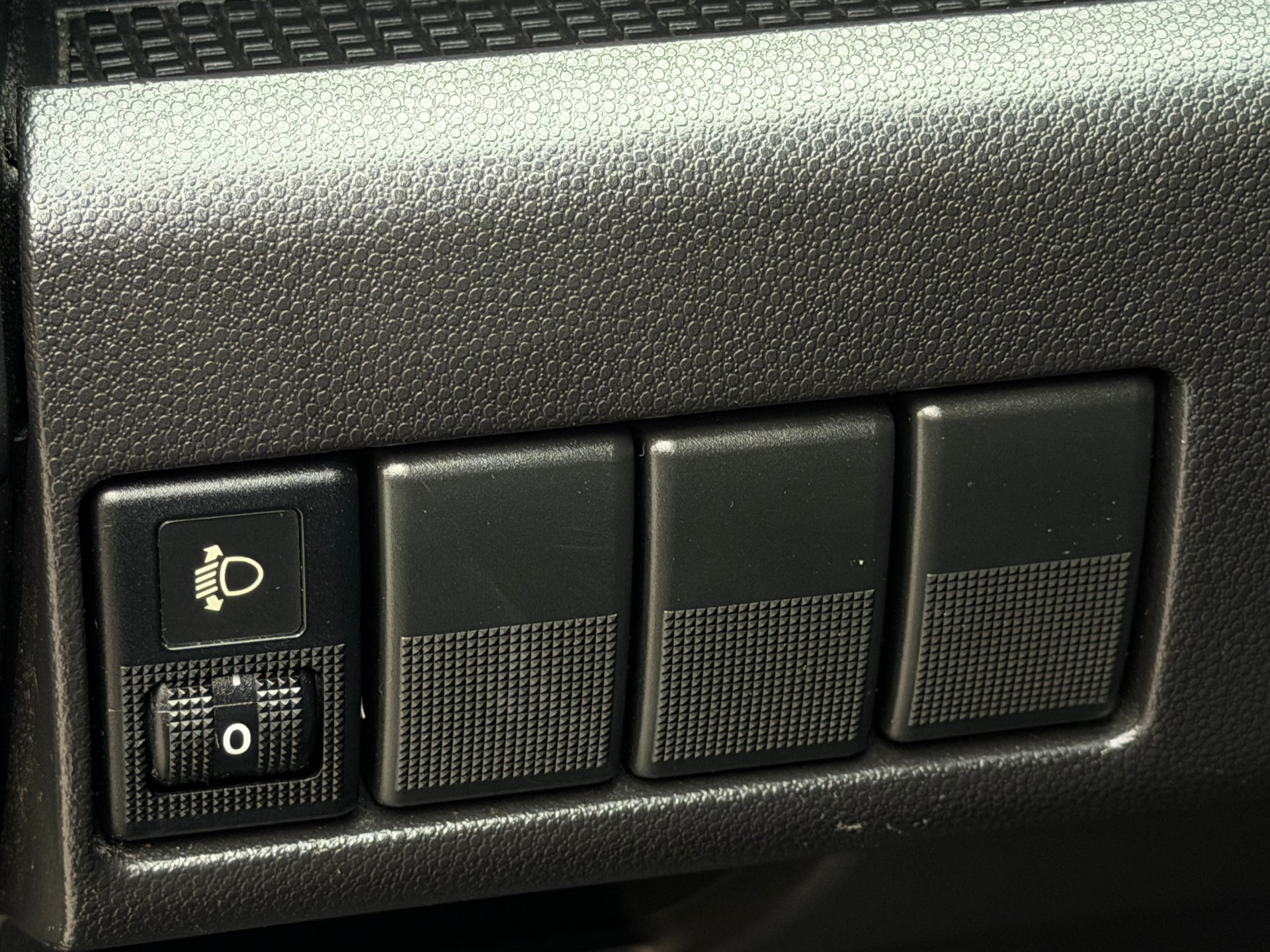MAZDA 5-image-23