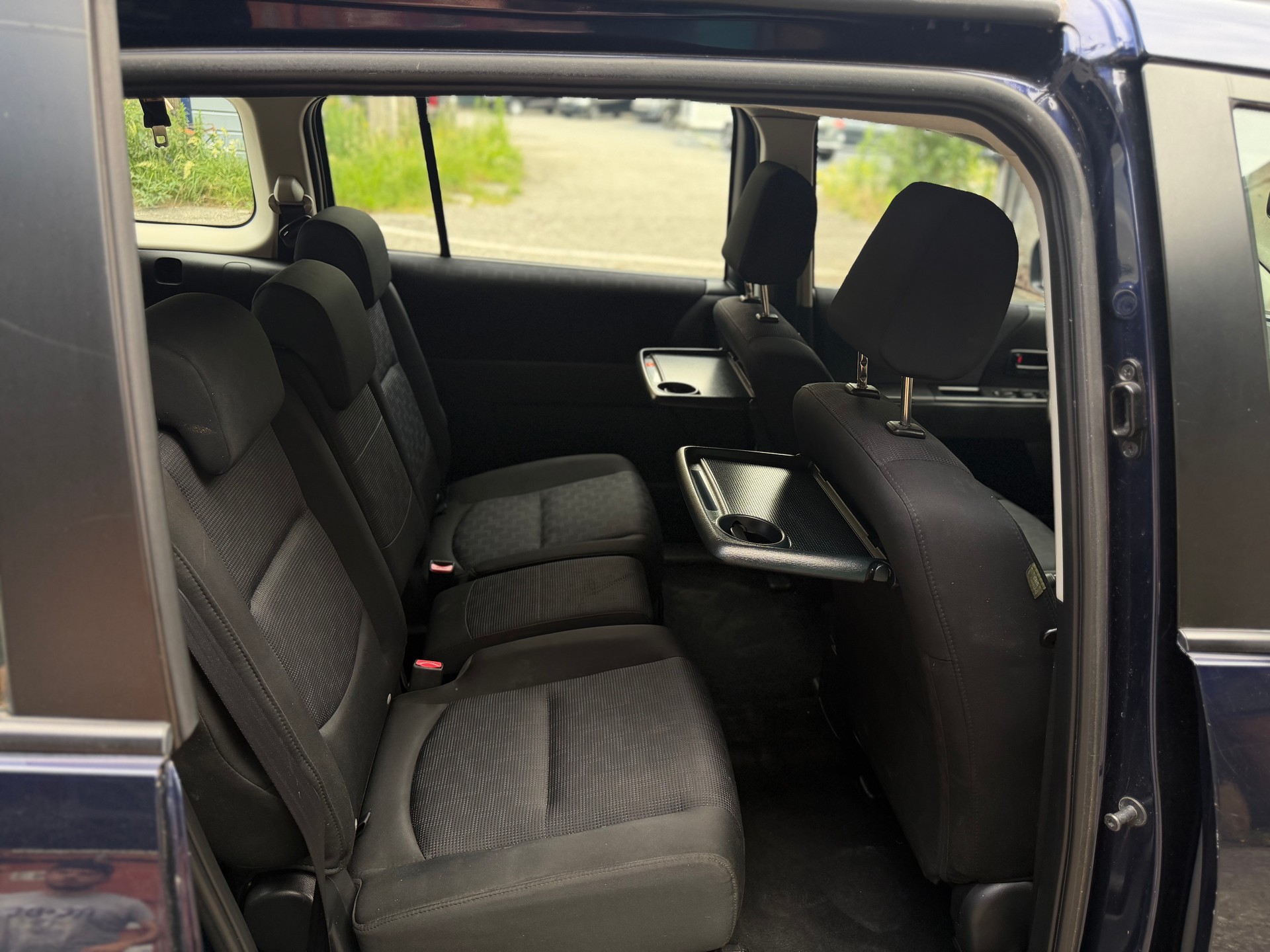 MAZDA 5-image-13