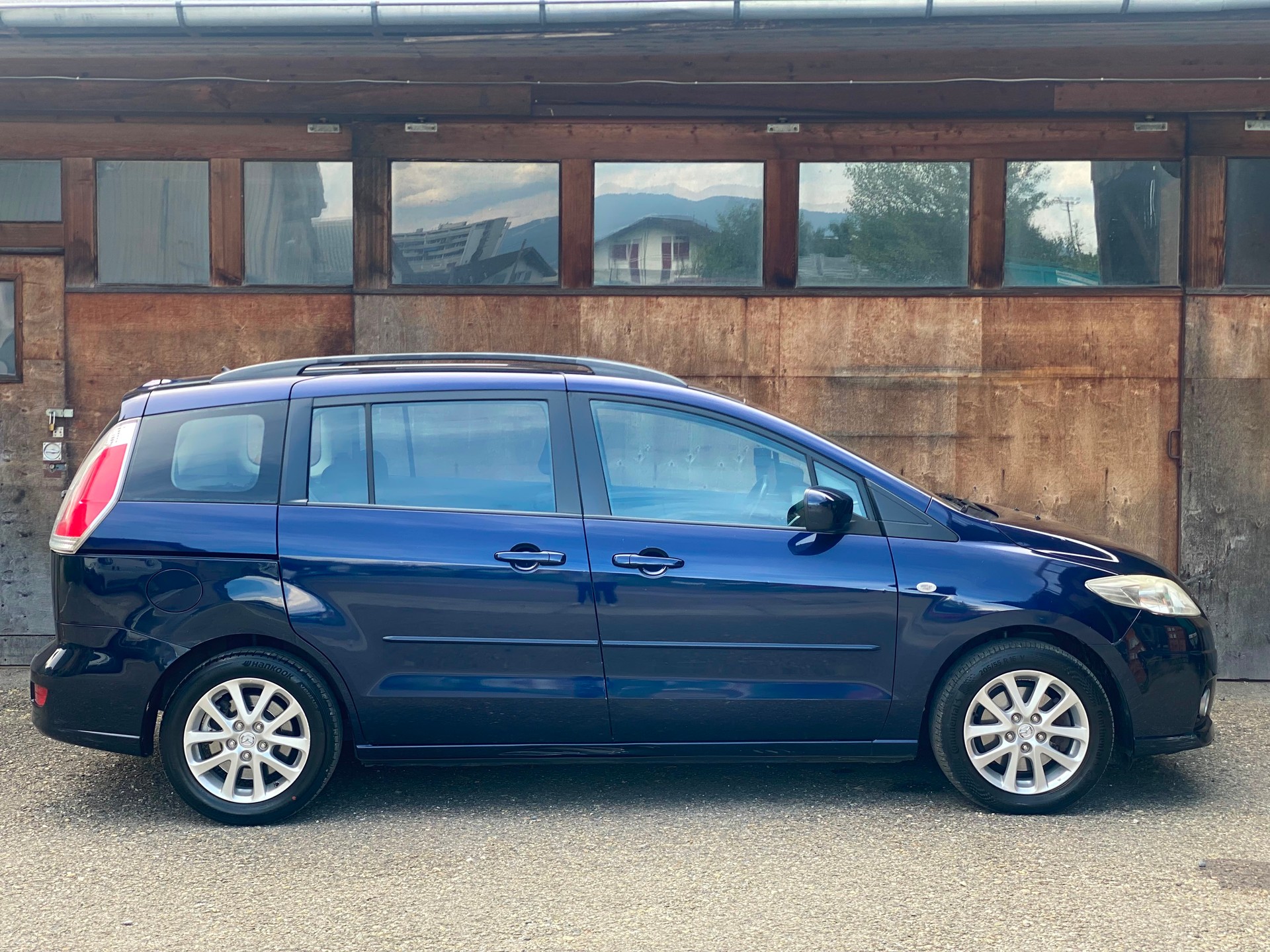 MAZDA 5-image-3