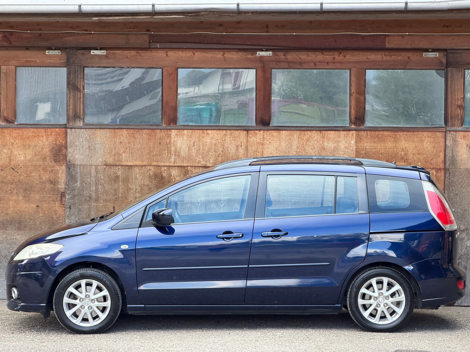 MAZDA 5-image-7