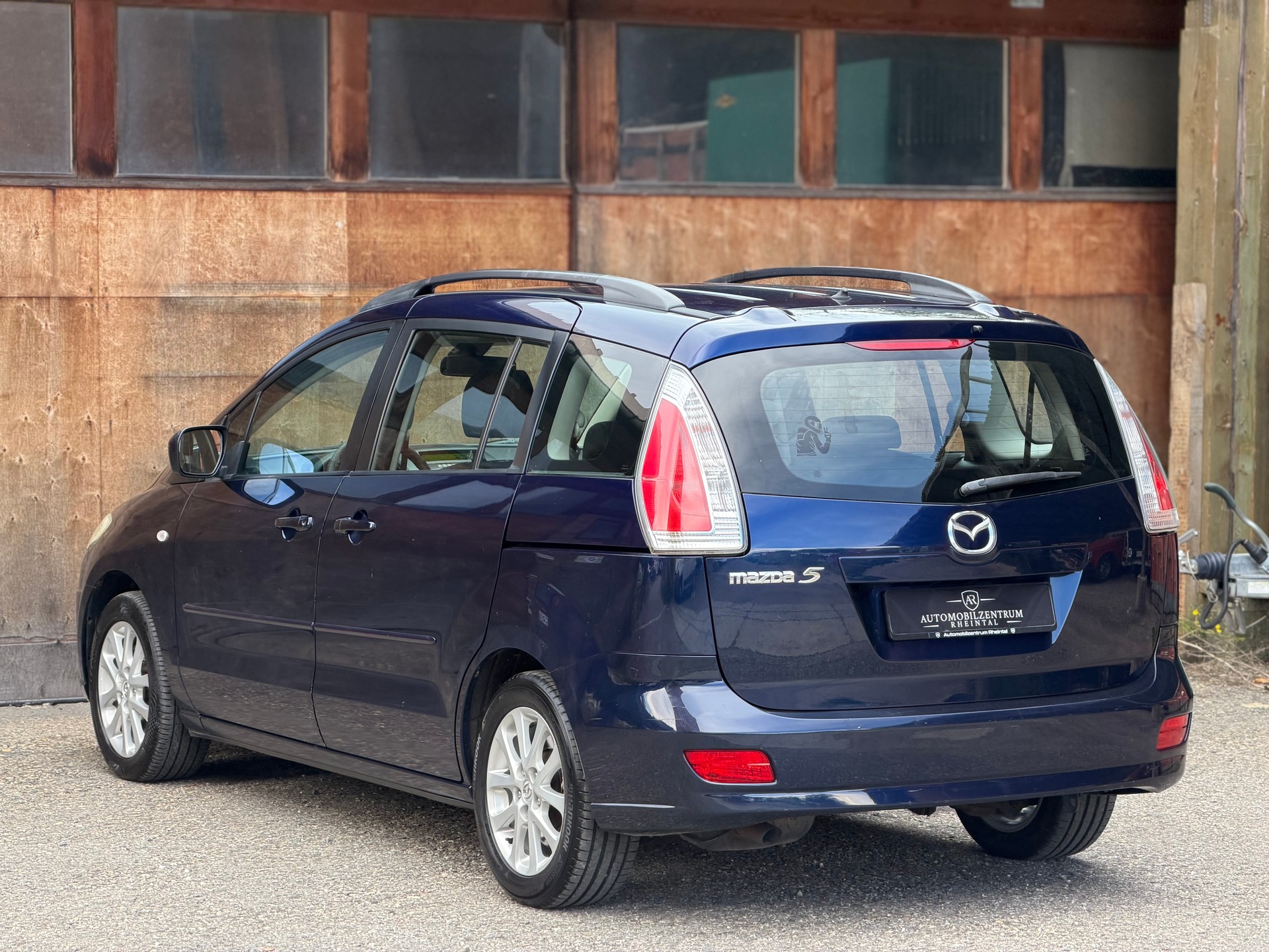 MAZDA 5-image-6