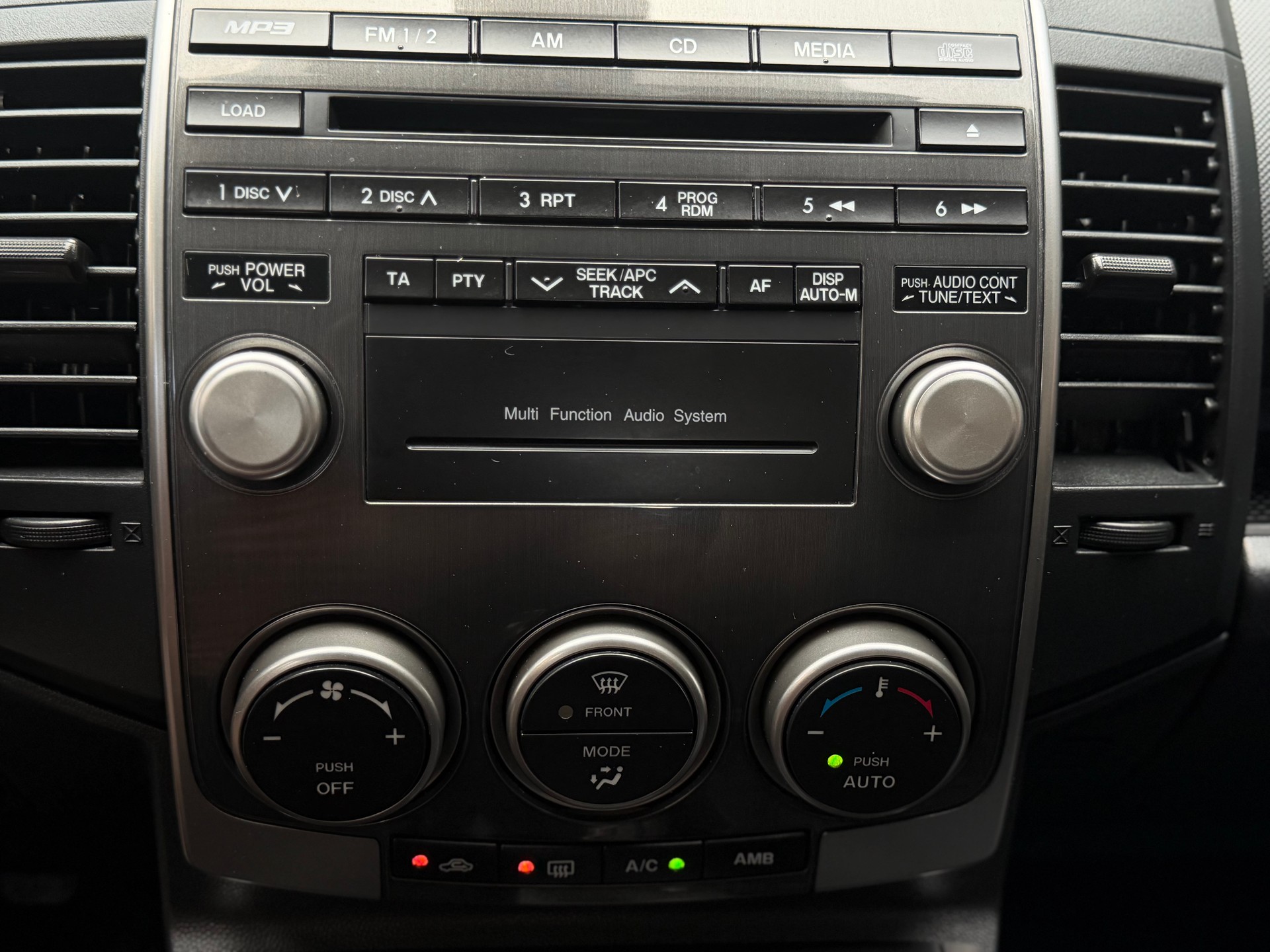 MAZDA 5-image-18