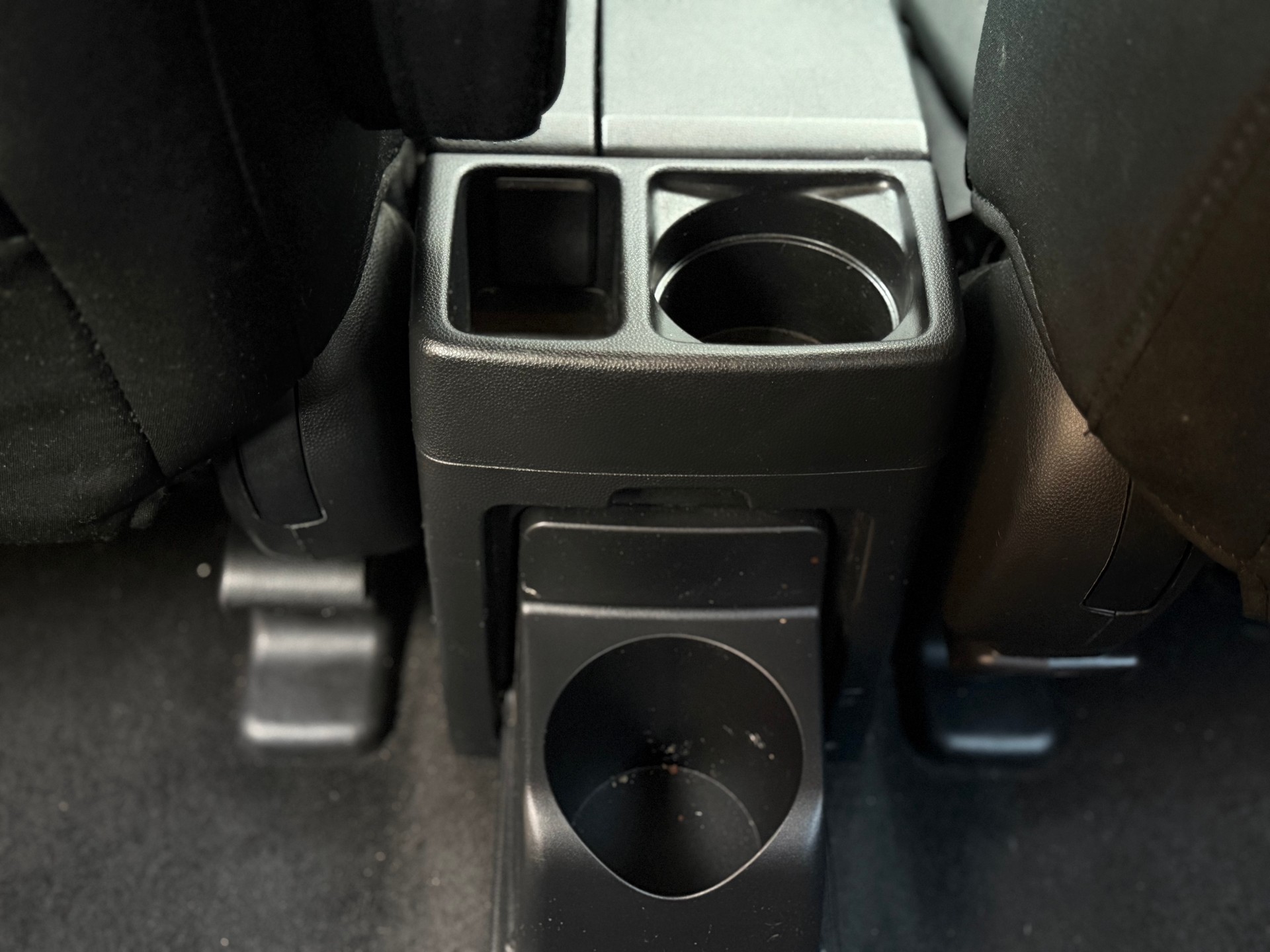 MAZDA 5-image-26