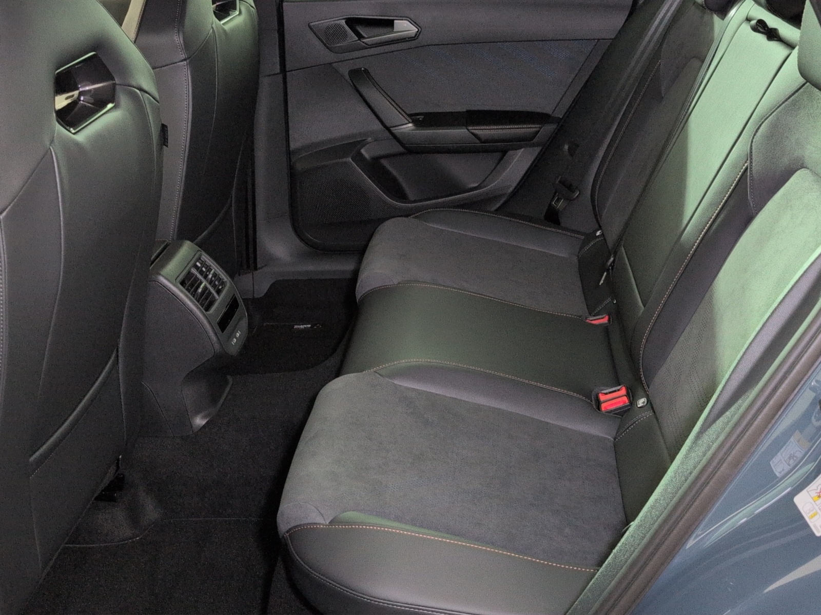 CUPRA Formentor 1.5 TSI Prime Edition DSG-image-7