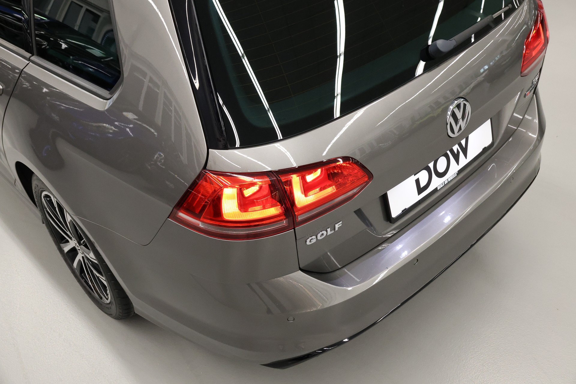 VW Golf VII Variant 1.6 TDI Allstar Comfortline 4m-image-6