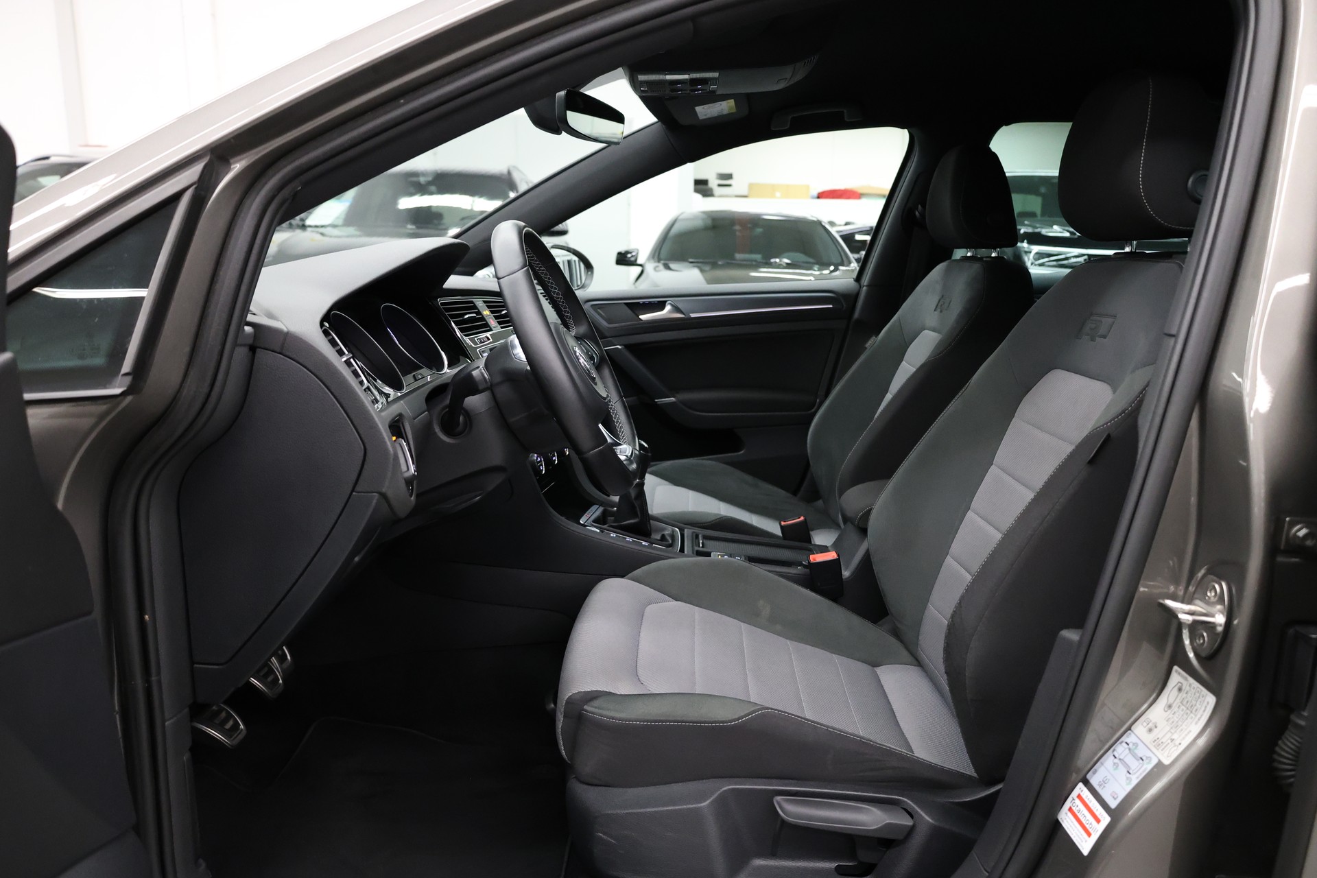 VW Golf VII Variant 1.6 TDI Allstar Comfortline 4m-image-10
