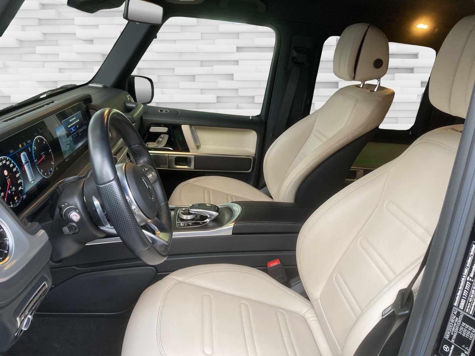 MERCEDES-BENZ G 350 d AMG Line 9G-Tronic-image-8
