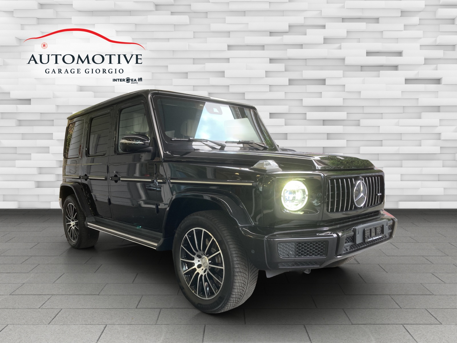 MERCEDES-BENZ G 350 d AMG Line 9G-Tronic-image-1