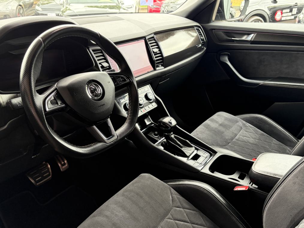 SKODA Kodiaq 2.0 TSI 4x4 Sport Line-image-4