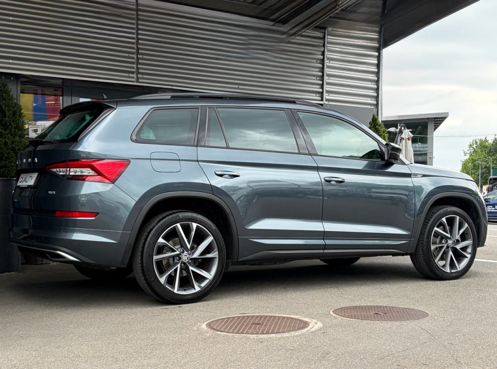 SKODA Kodiaq 2.0 TSI 4x4 Sport Line-showroom-element-2