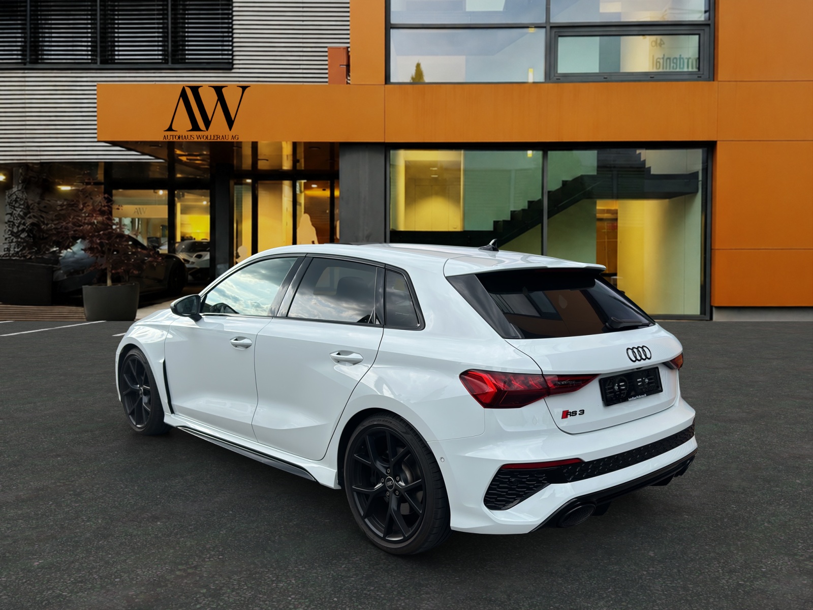 AUDI RS3 Sportback 2.5 TFSI Quattro S-Tronic / CH-Fahrzeug mit Gratis Service-image-3