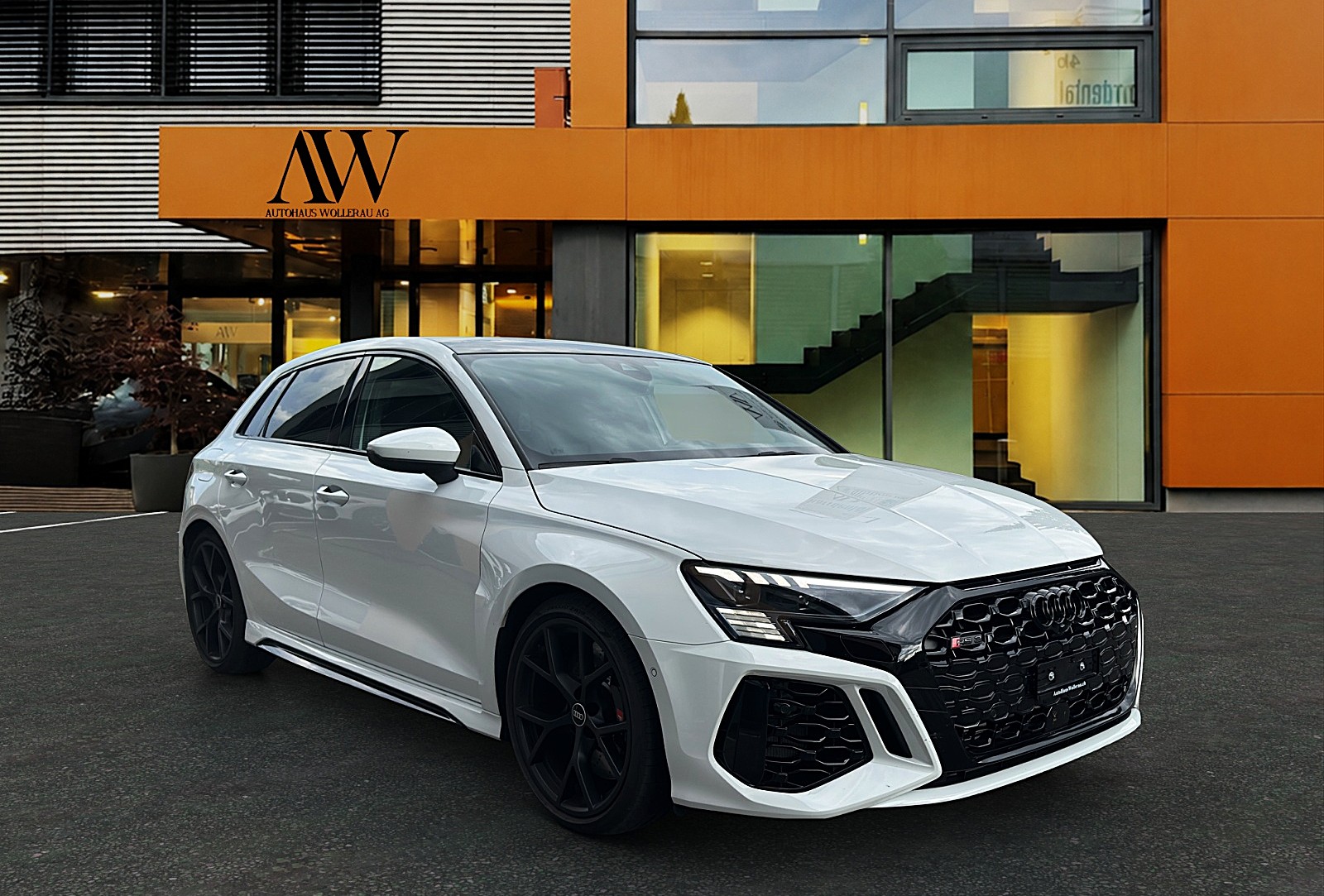 AUDI RS3 Sportback 2.5 TFSI Quattro S-Tronic / CH-Fahrzeug mit Gratis Service-image-3