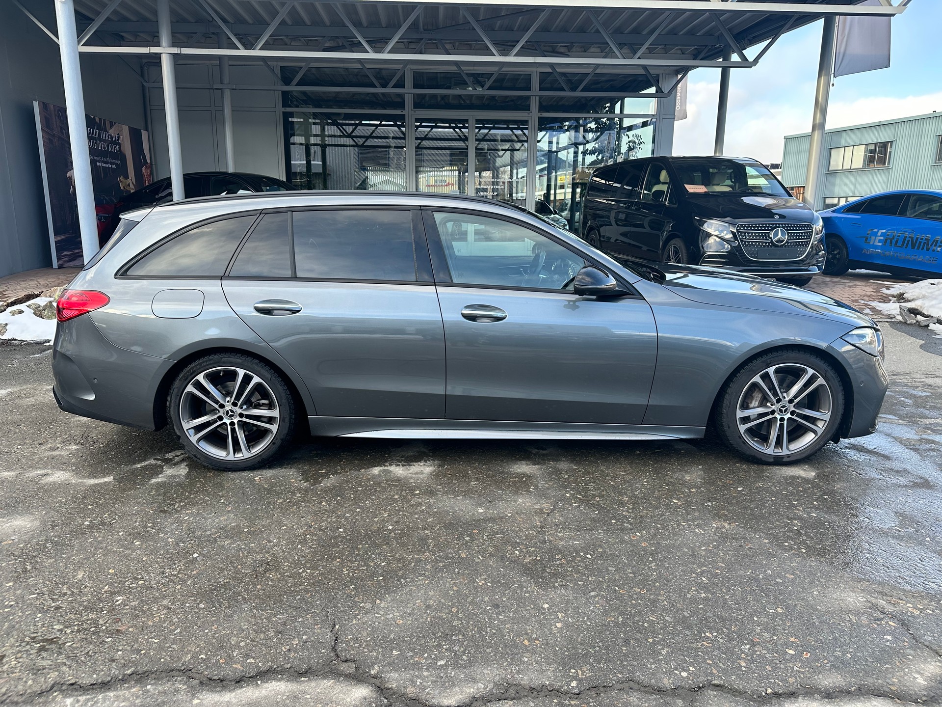 MERCEDES-BENZ C 200 AMG Line 4Matic-showroom-element-2