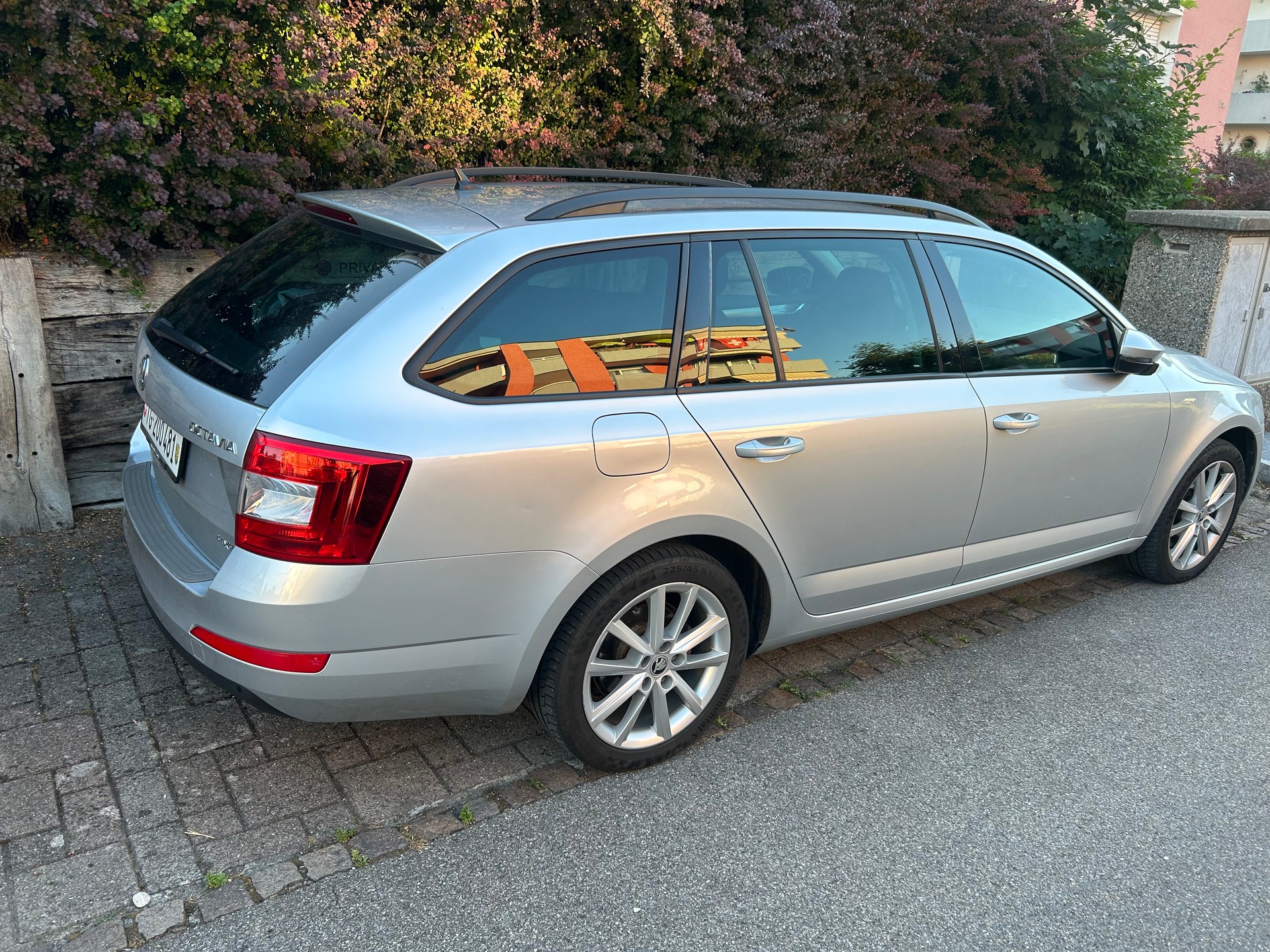 SKODA 2.0 TDI 184 Ambition 4x4 DSG-image-2