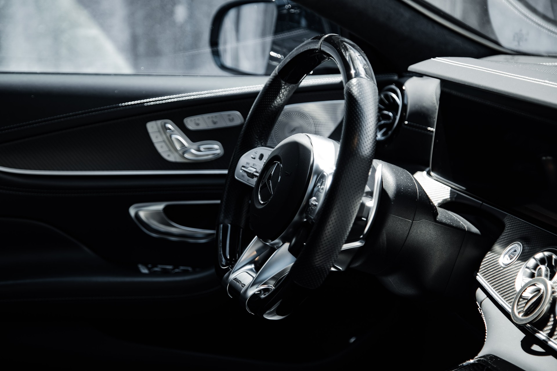 MERCEDES-BENZ AMG GT 4 63 S 4Matic+ Speedshift MCT-image-14