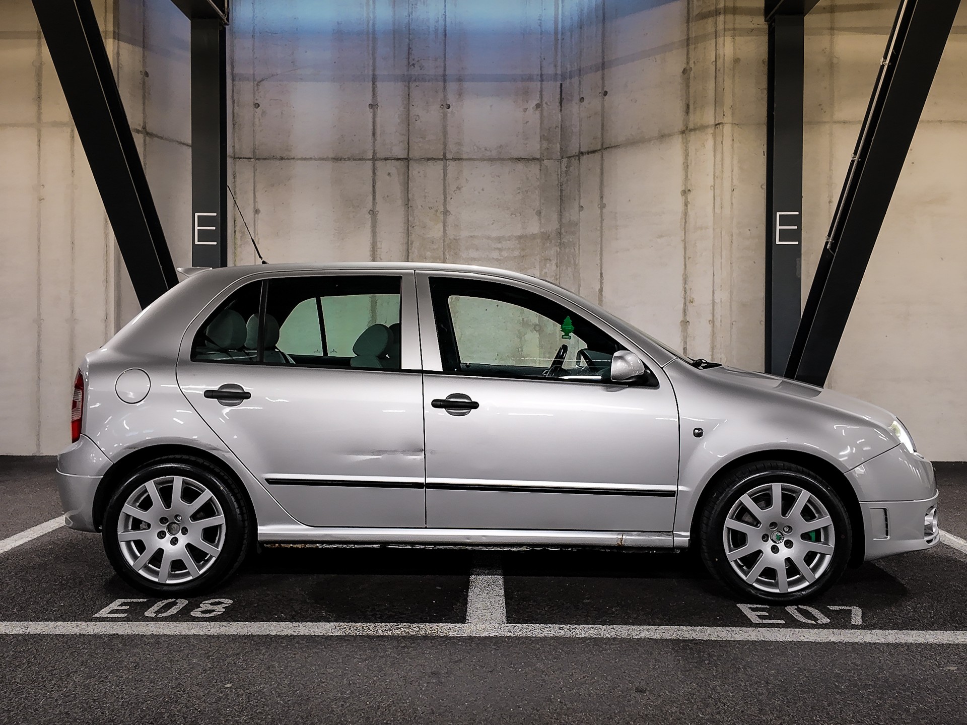 SKODA Fabia 1.9 TDI RS | ASZ | Facelift | 6-gang | Klima | 8-fach | ab Mfk |-image-5