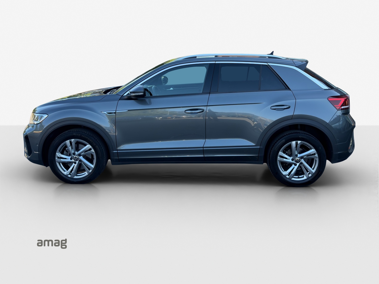 VW T-Roc 2.0 TSI R-Line DSG 4Motion-image-1