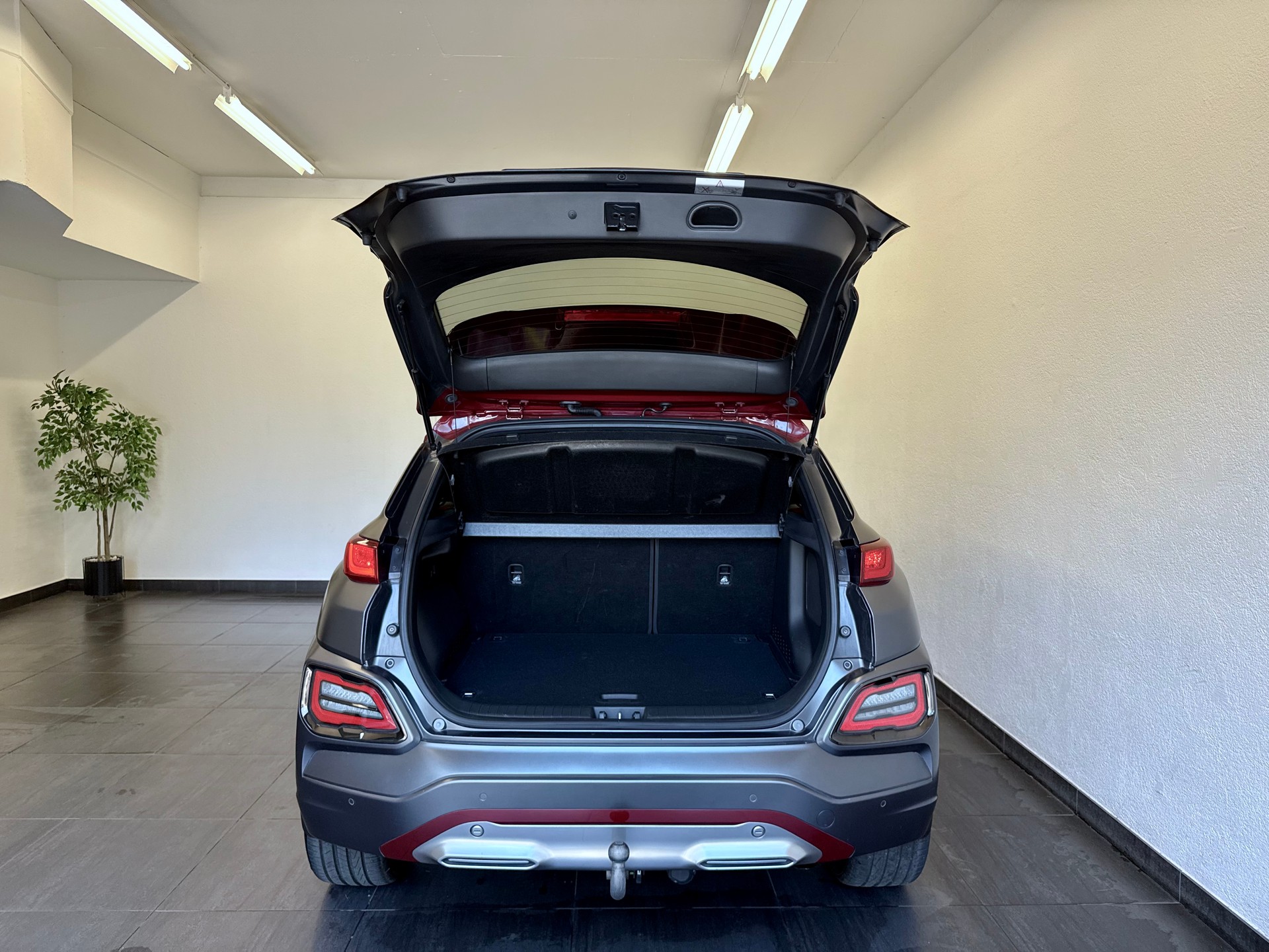 HYUNDAI Kona 1.6 T-GDi Iron Man Edition 4WD DCT-image-9