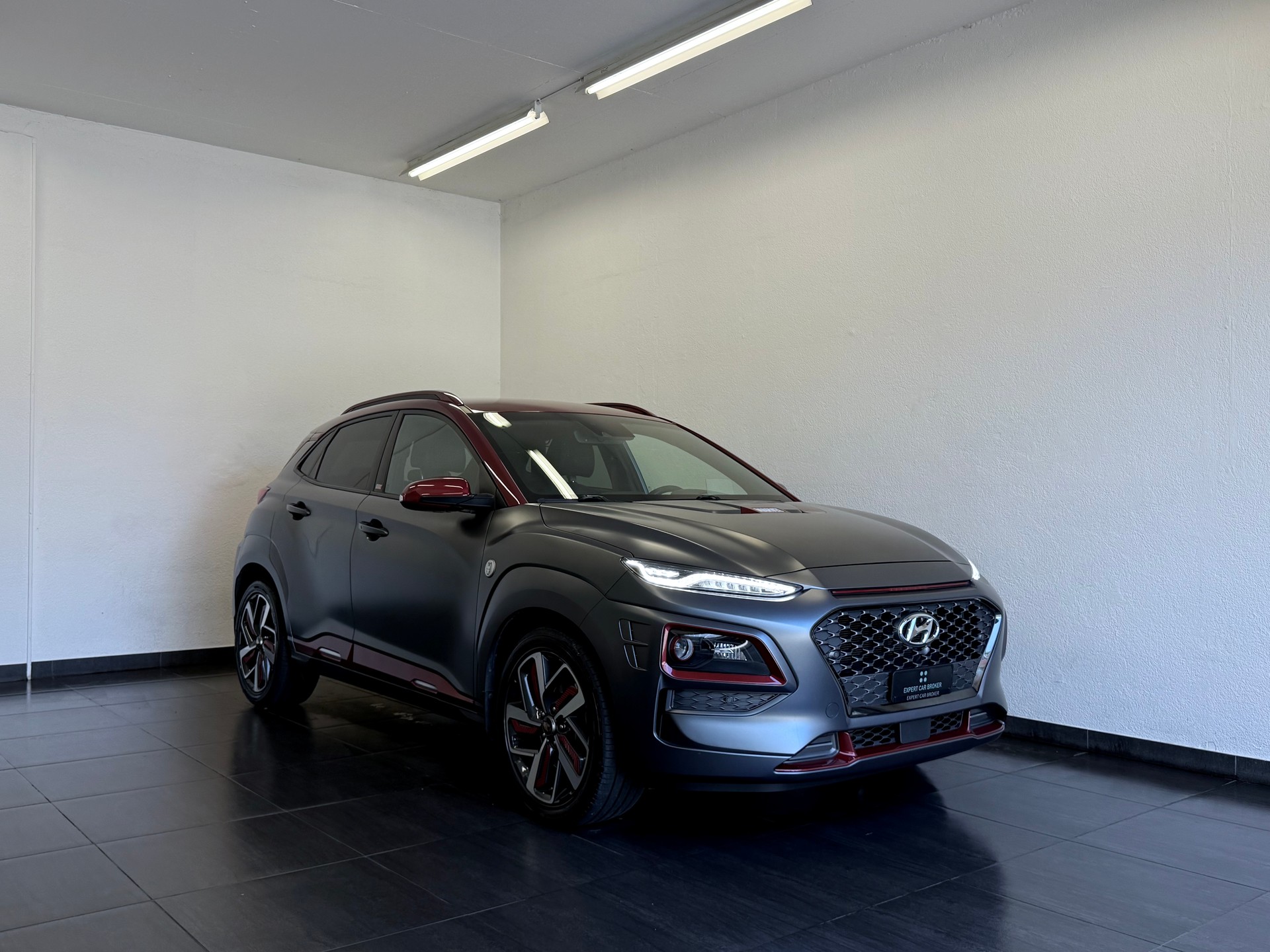 HYUNDAI Kona 1.6 T-GDi Iron Man Edition 4WD DCT-showroom-element-2