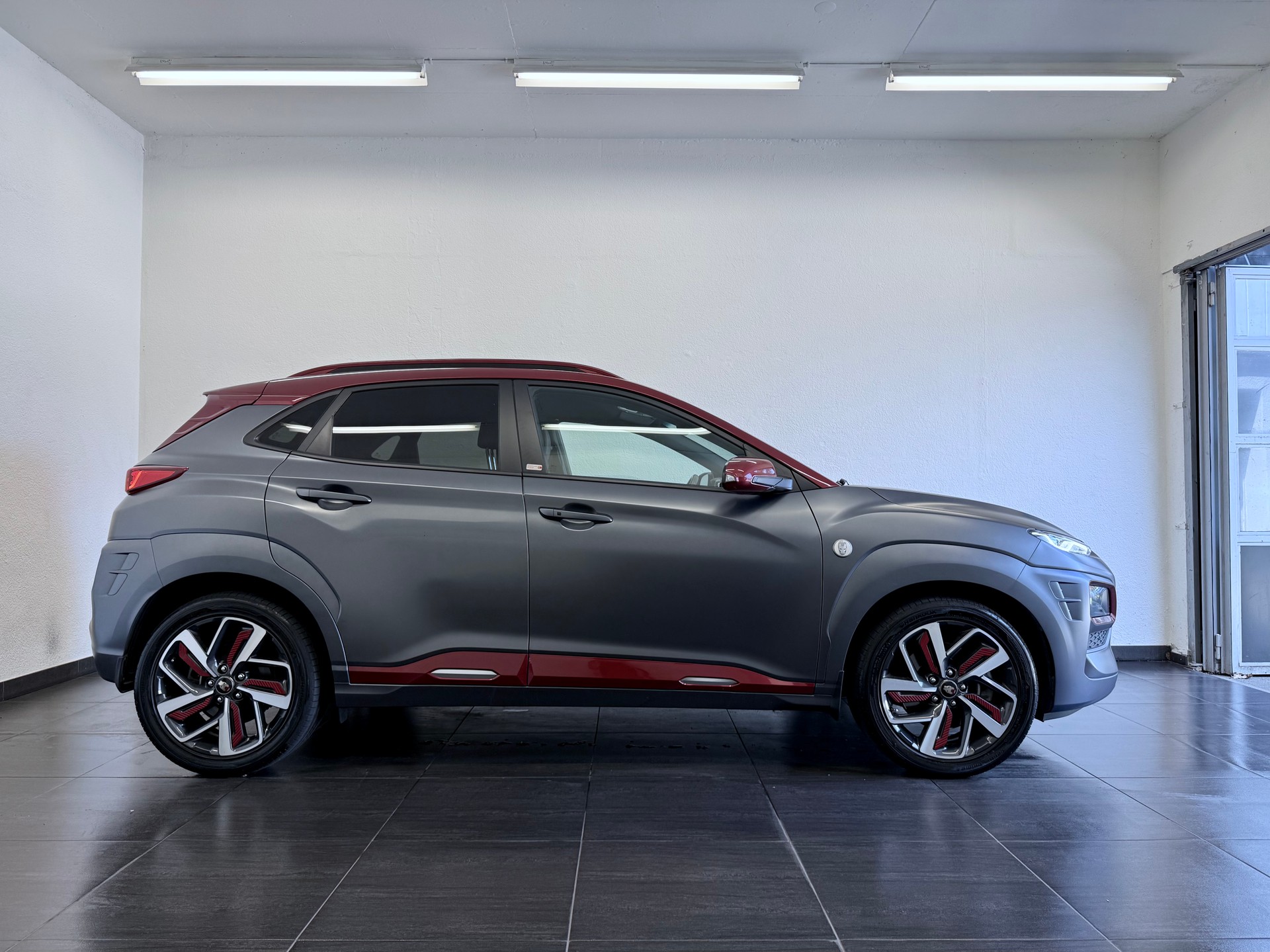 HYUNDAI Kona 1.6 T-GDi Iron Man Edition 4WD DCT-image-4