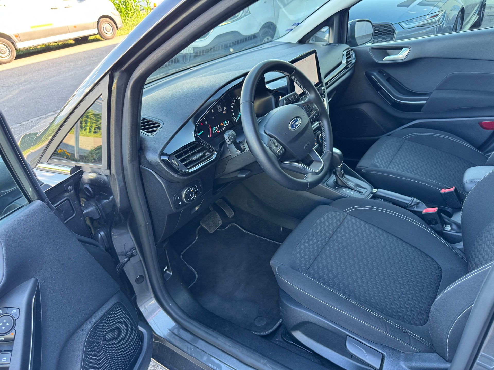 FORD Fiesta 1.0 SCTi MHEV Titanium Automat-image-13