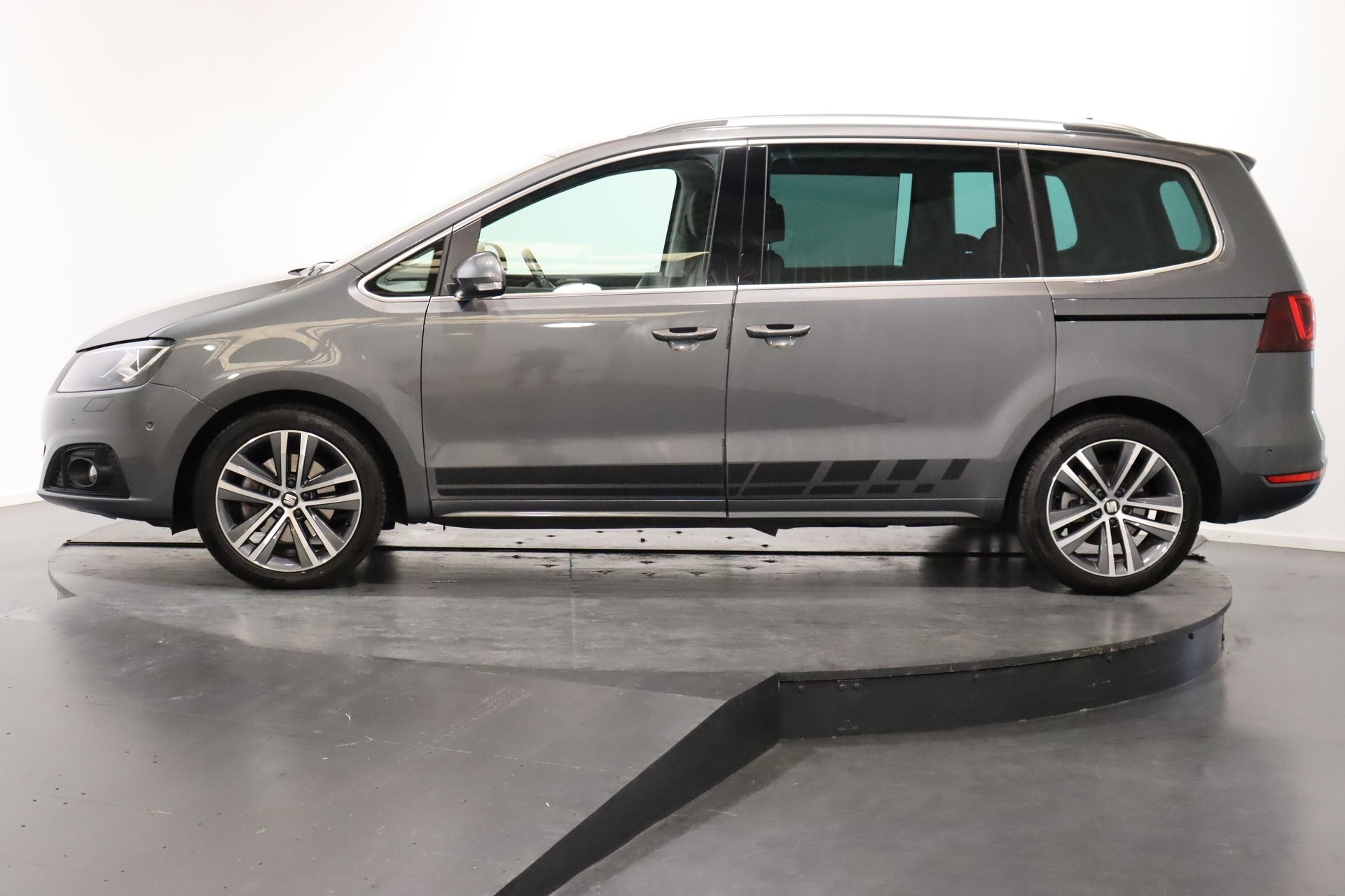 SEAT Alhambra 1.4 TSI Hola FR DSG S/S-image-1