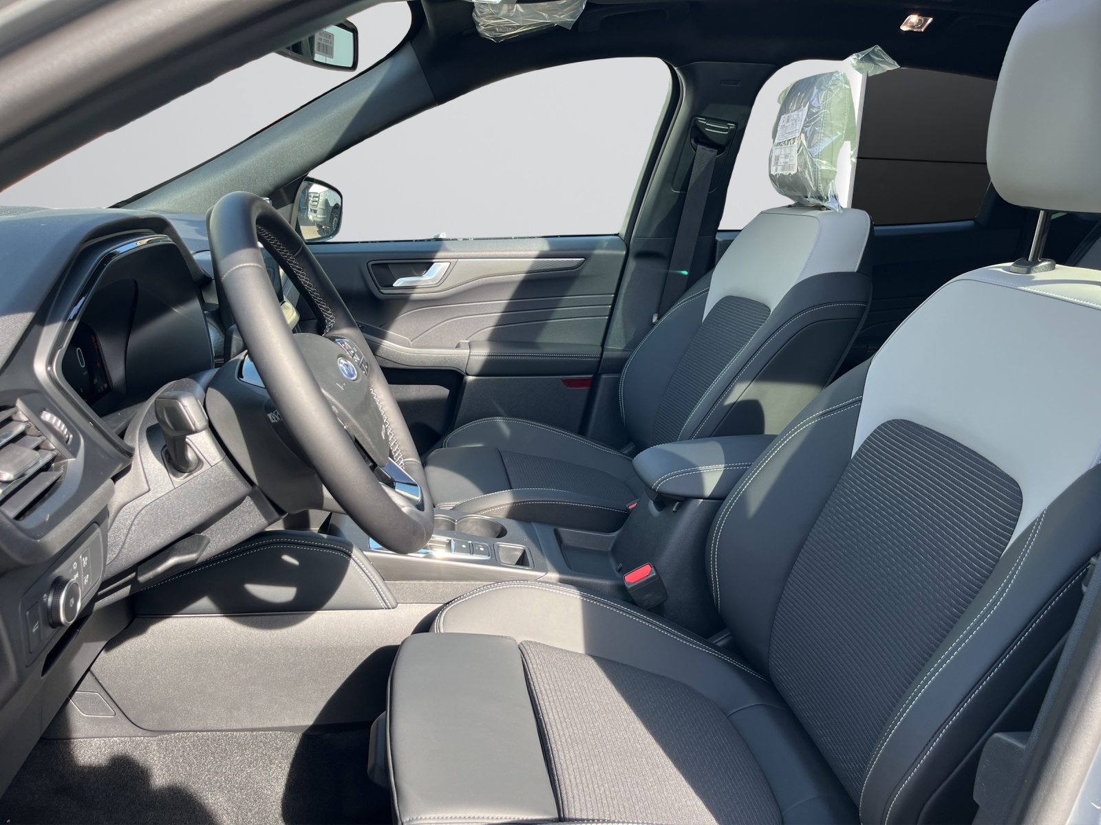 Image FORD KUGA Kuga 2.5 FHEV Sound Edition 4WD