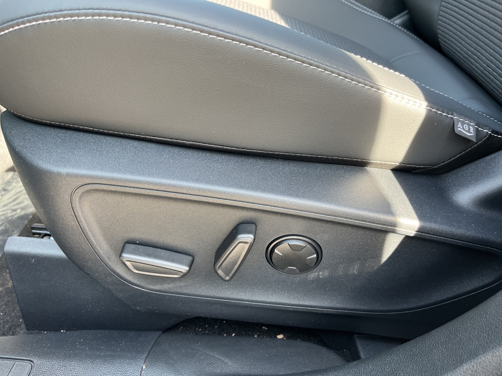 Image FORD KUGA Kuga 2.5 FHEV Sound Edition 4WD