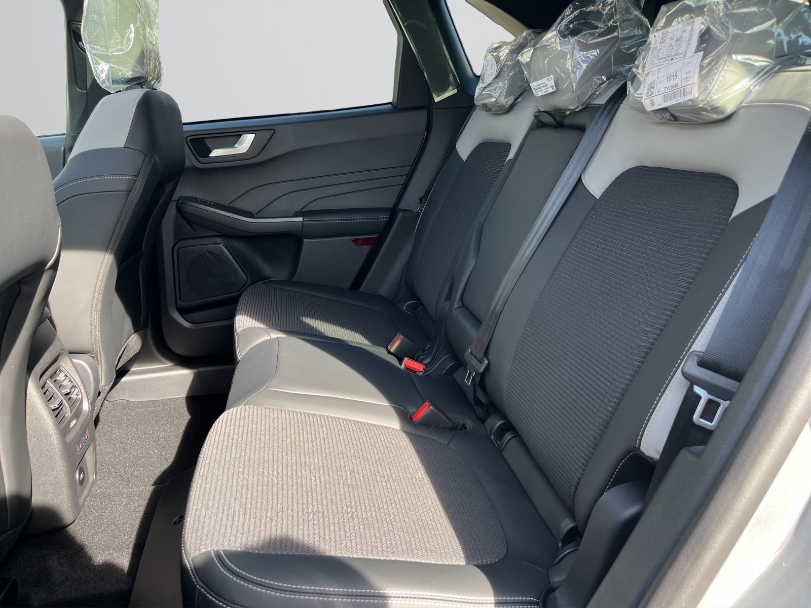 Image FORD KUGA Kuga 2.5 FHEV Sound Edition 4WD