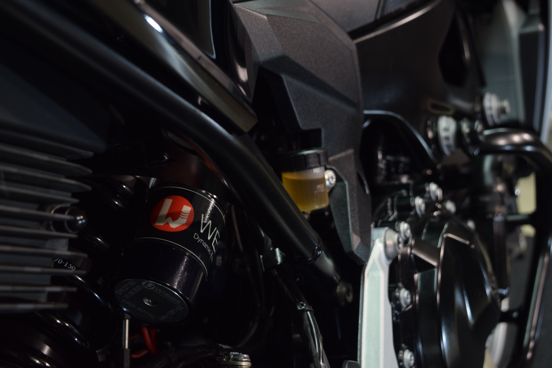 BMW F 900 R A2 Extra-Tieferlegung (Wilbers)-image-6