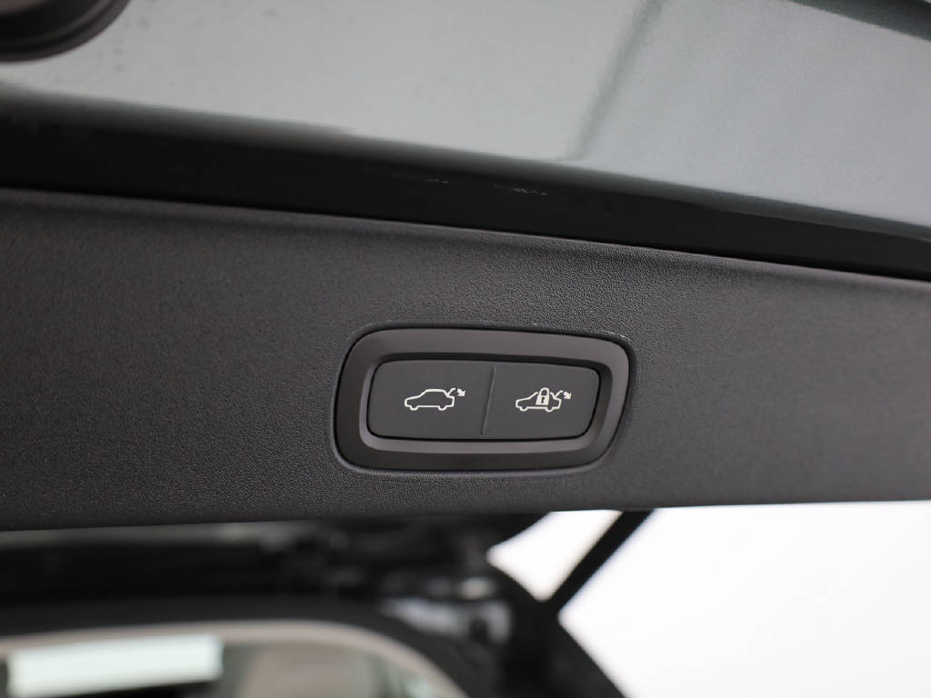 VOLVO EX60 P10 Twin Ultra AWD-image-22