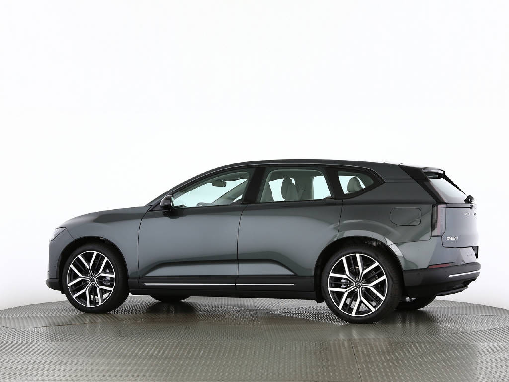VOLVO EX60 P10 Twin Ultra AWD-image-23
