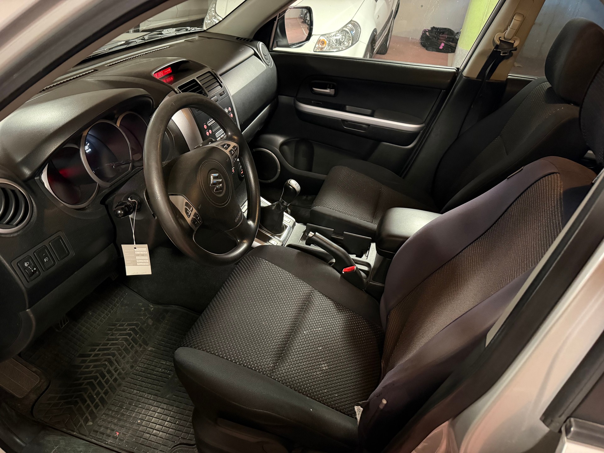 SUZUKI Grand Vitara 2.0 16V Top-image-6