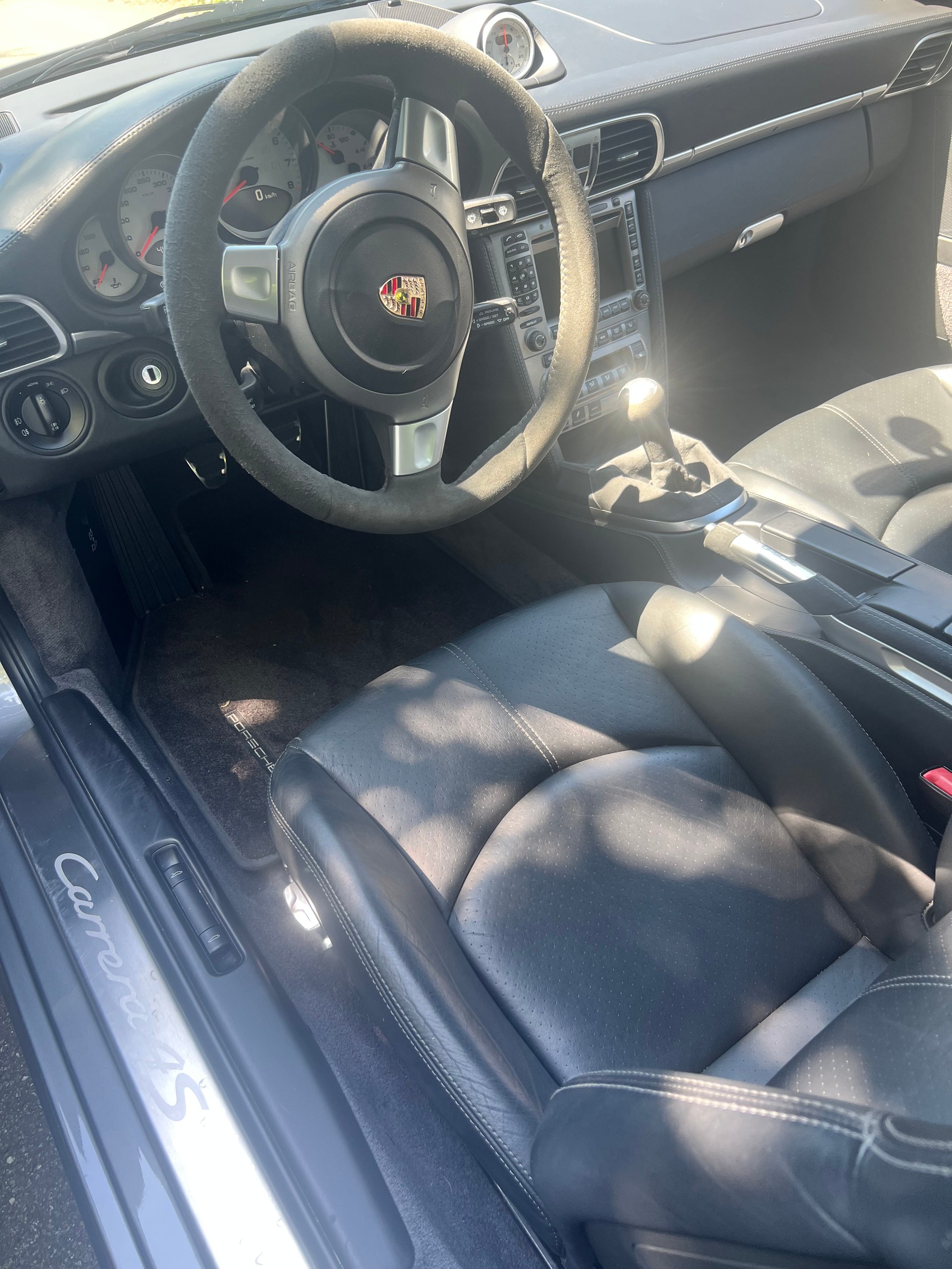 PORSCHE 3.8 Carrera 4S-image-3