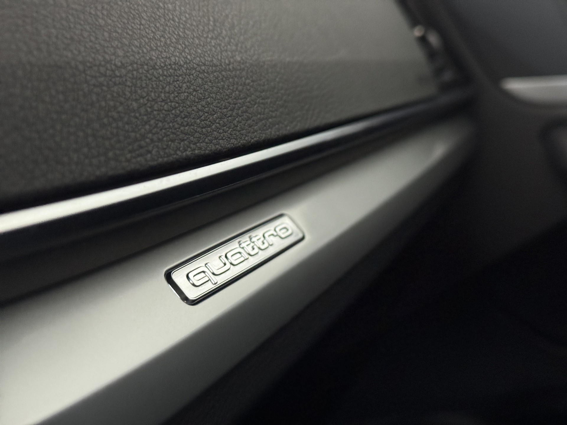 AUDI Q5 Sportback 40 TDI Quattro advanced S-tronic "AHK-Pano-Leder-Matrix-360°Kamera"-image-22