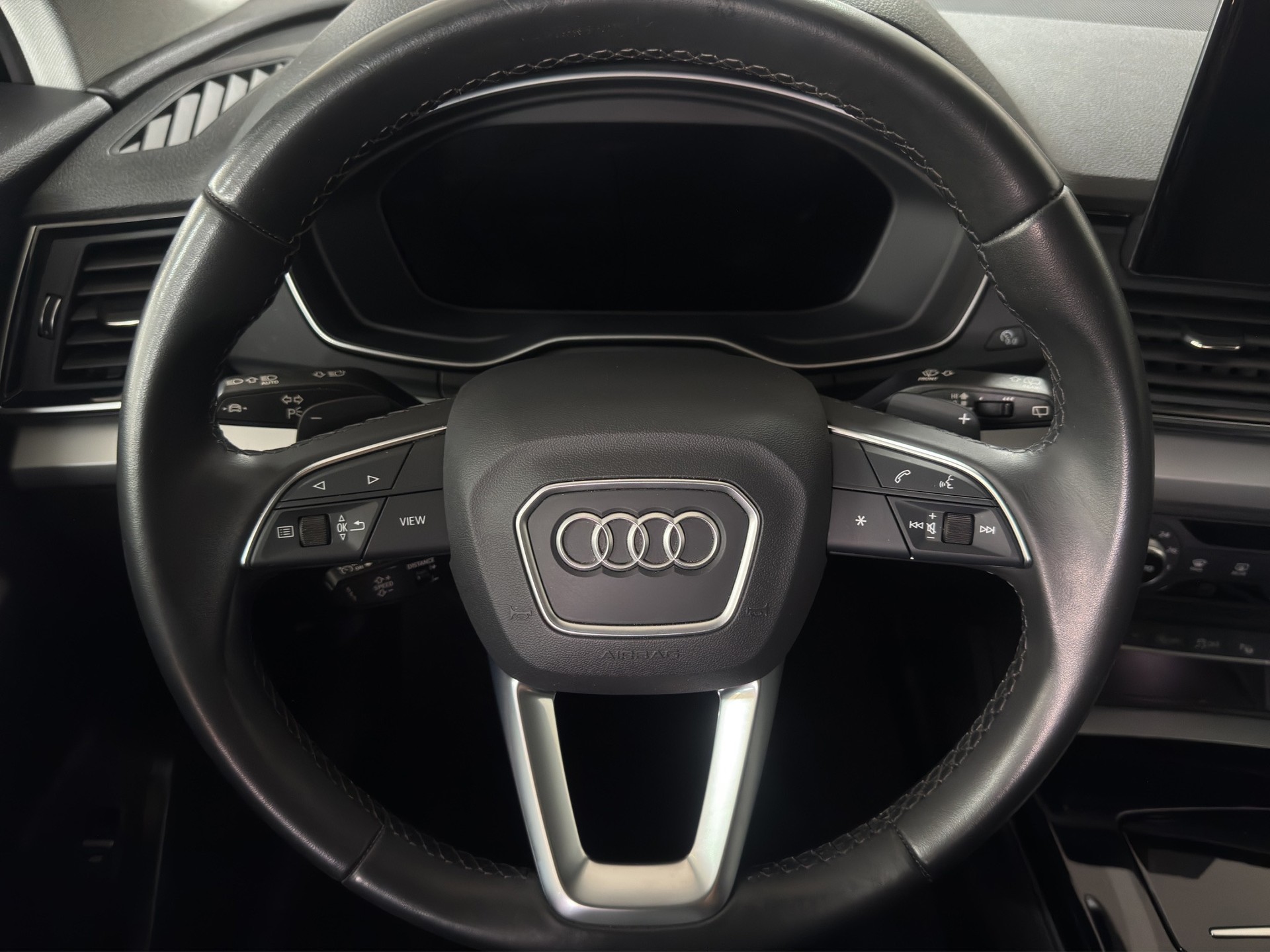 AUDI Q5 Sportback 40 TDI Quattro advanced S-tronic "AHK-Pano-Leder-Matrix-360°Kamera"-image-12