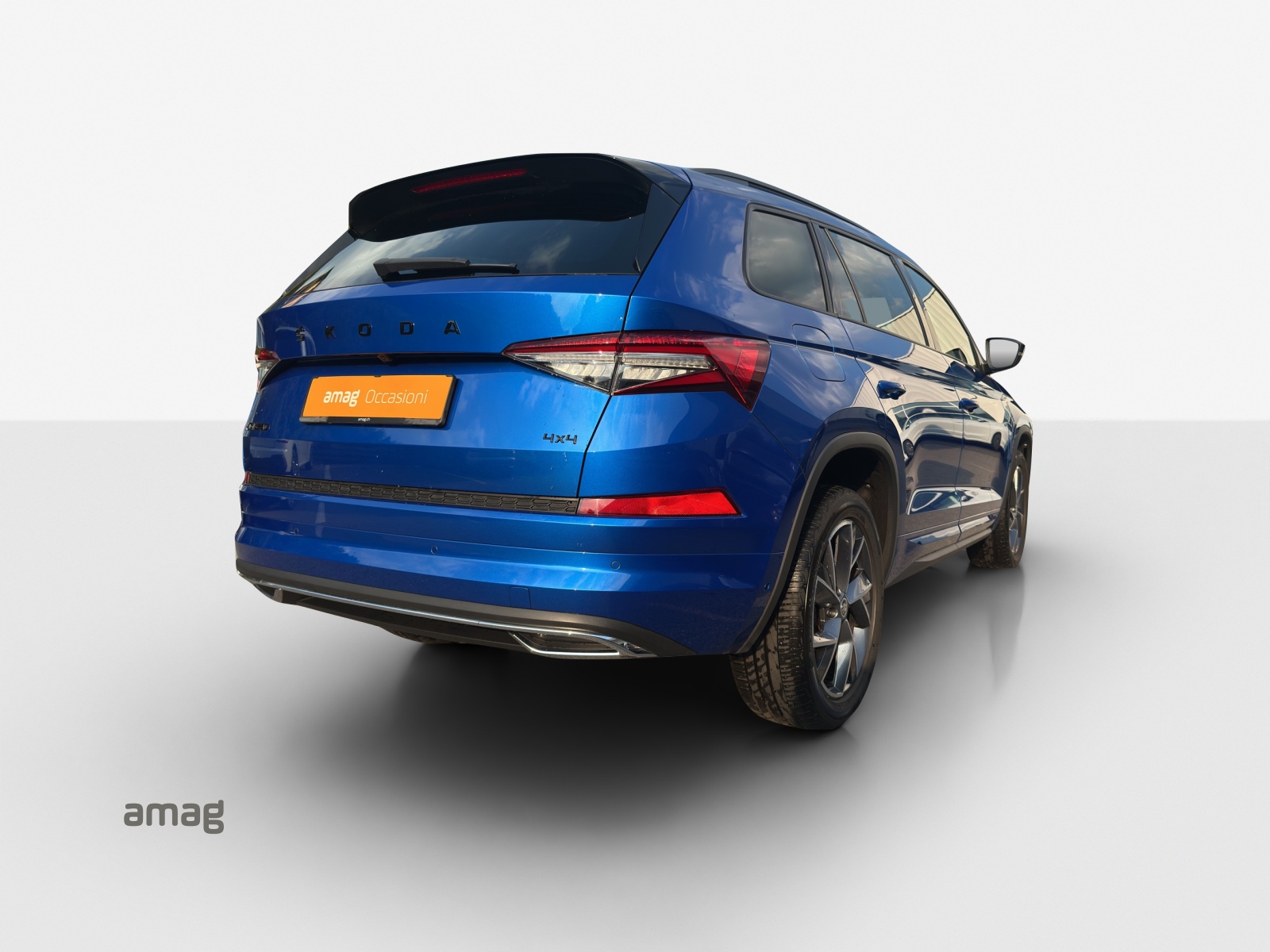 SKODA Kodiaq 2.0 TSI 4x4 SportLine-image-4