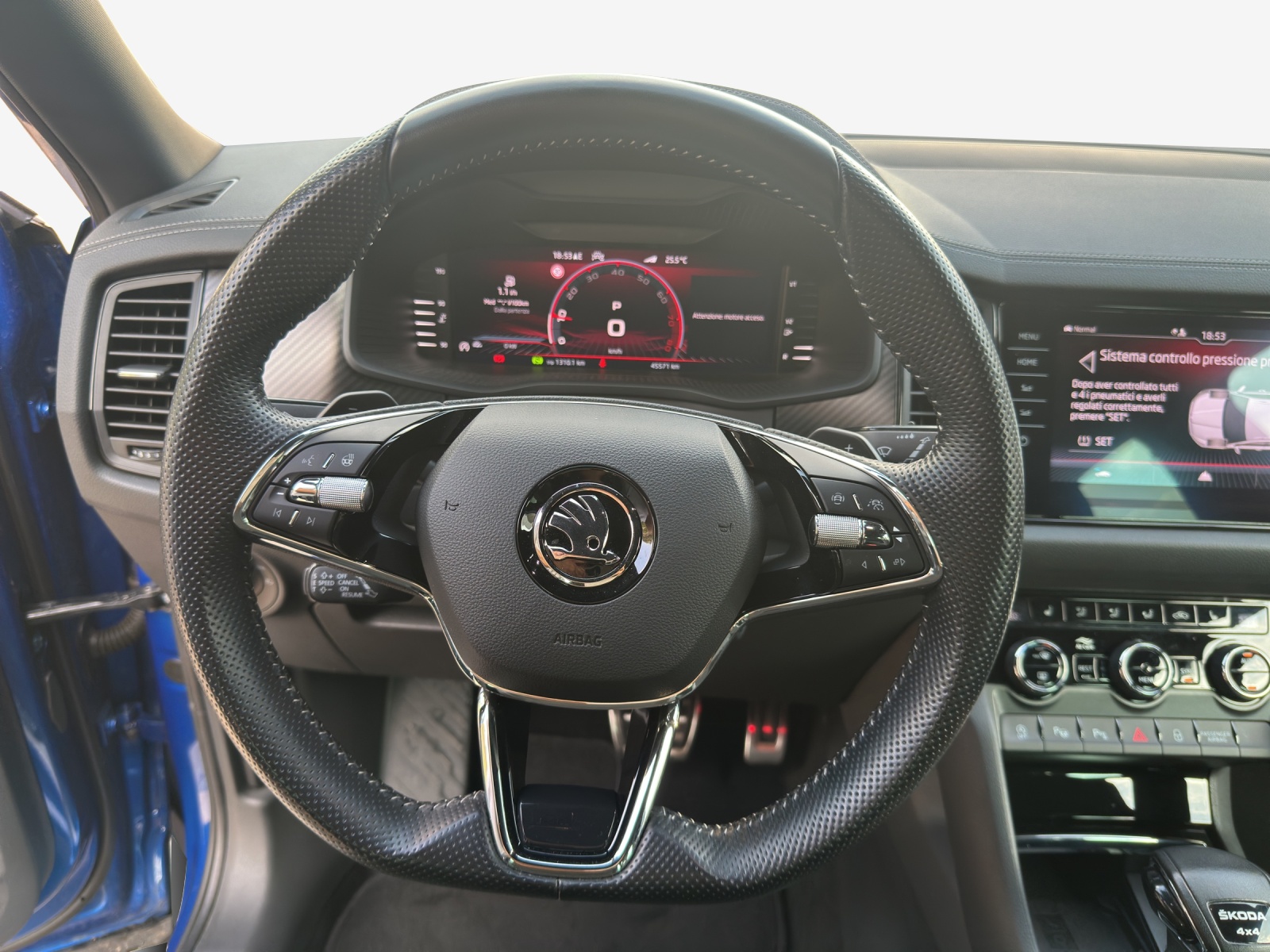 SKODA Kodiaq 2.0 TSI 4x4 SportLine-image-9