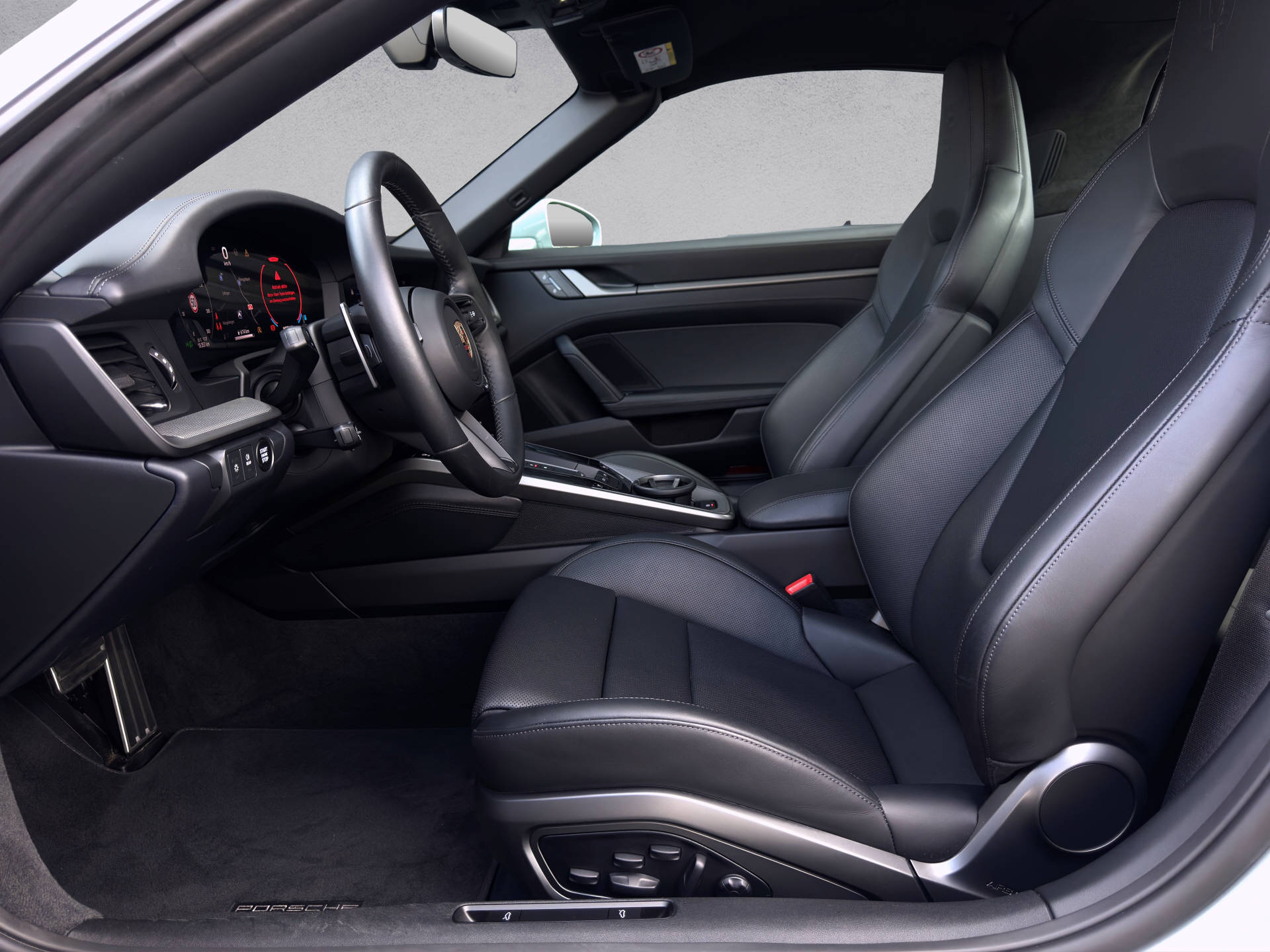 PORSCHE 911 Targa Carrera 4S-image-6