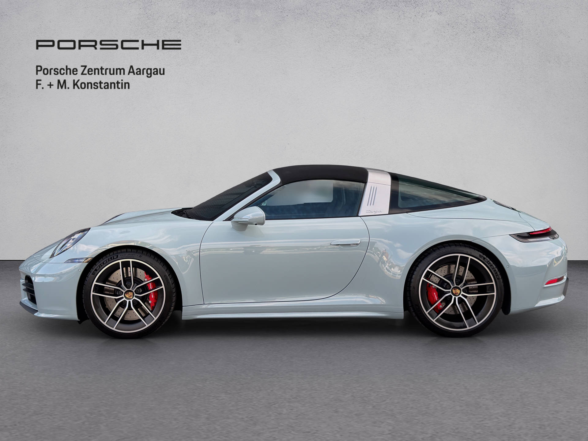 PORSCHE 911 Targa Carrera 4S-image-2