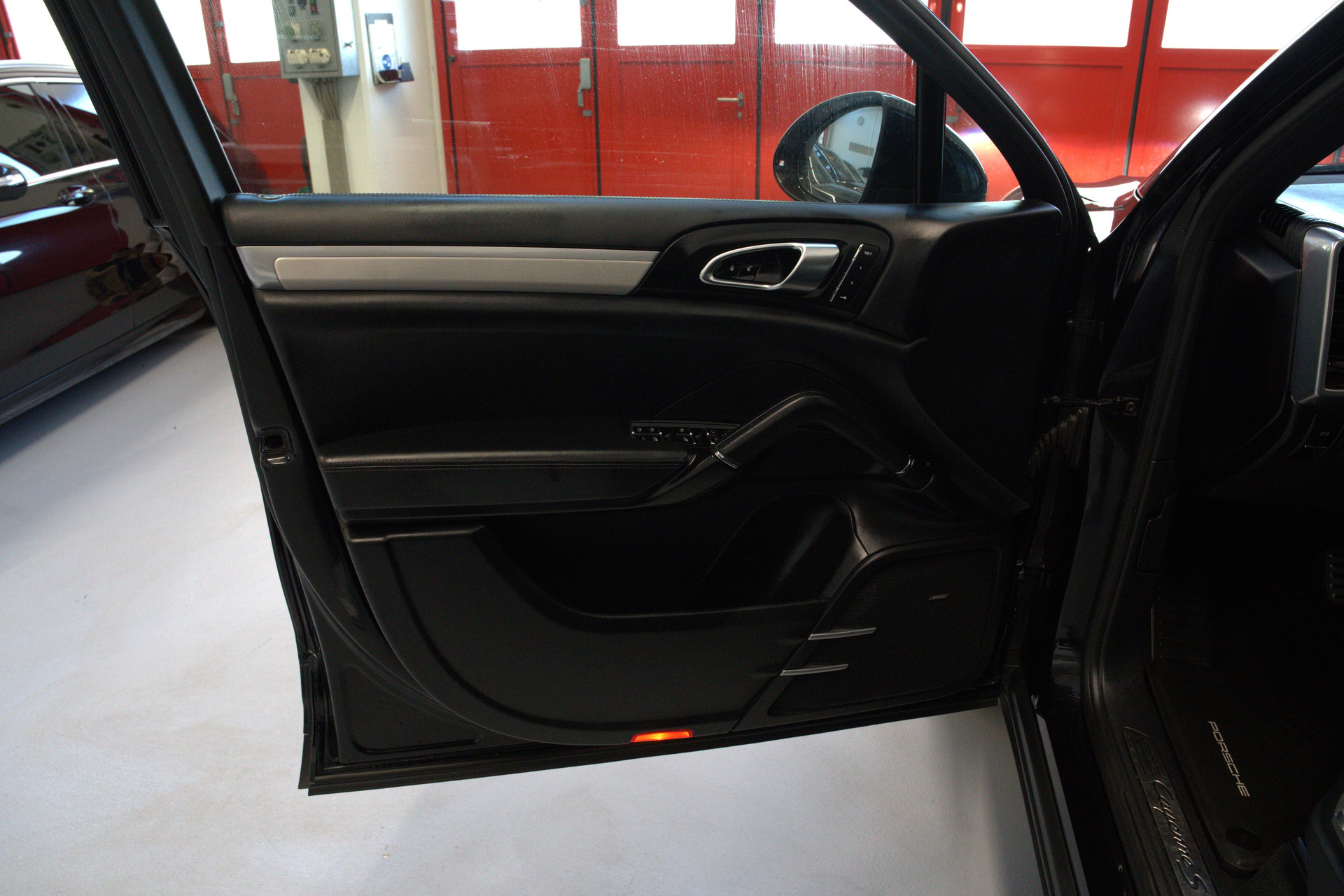 PORSCHE Cayenne S Diesel-image-10