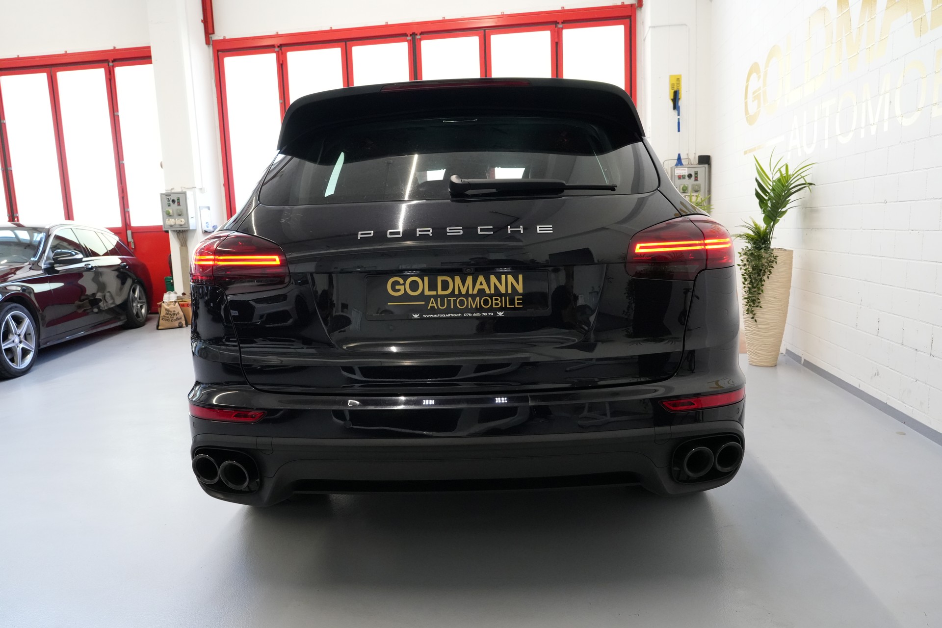PORSCHE Cayenne S Diesel-image-4