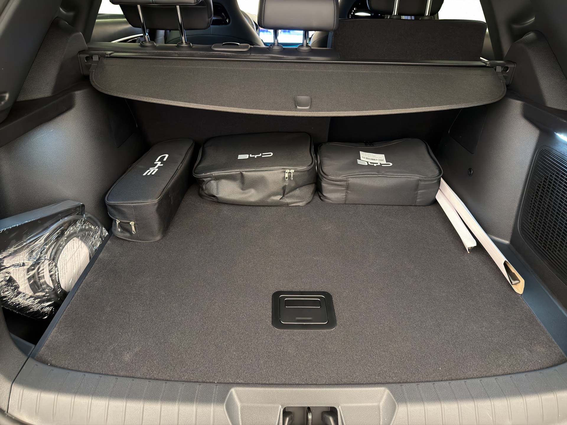 BYD Seal U DM-i Design AWD-image-12
